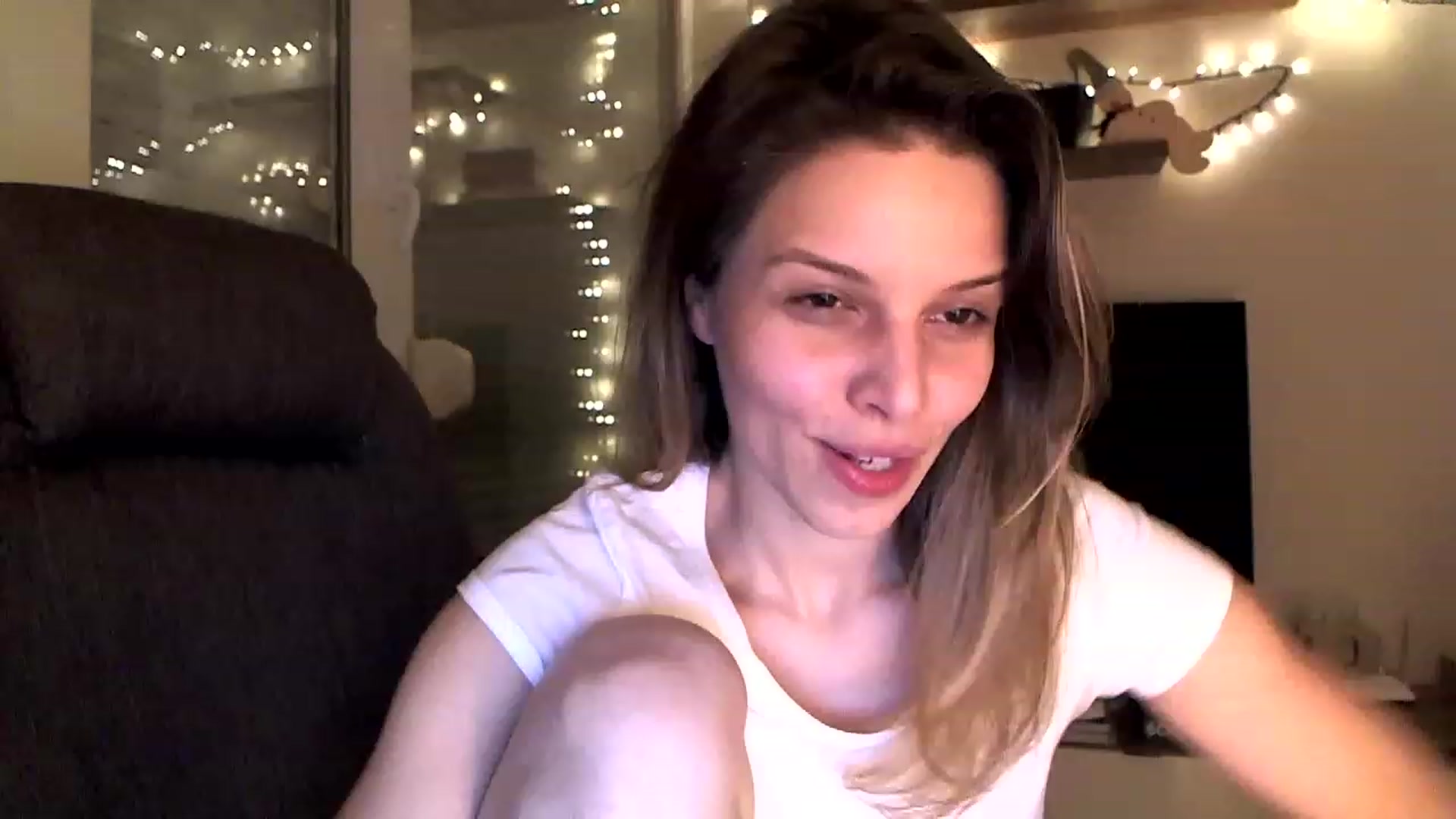 Gallery image thumbnail from Heaven_hot's myfreecams stream on, 12/16/2022, 18:14 image 2 of 20