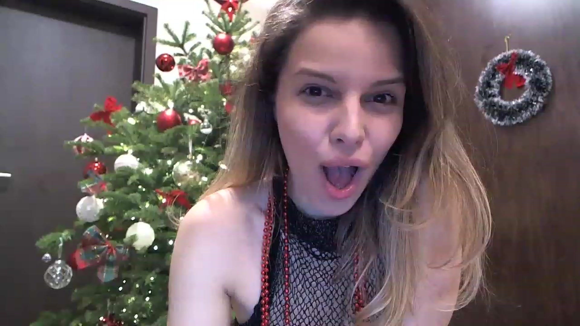 Gallery image thumbnail from Heaven_hot's myfreecams stream on, 12/19/2022, 17:10 image 16 of 20