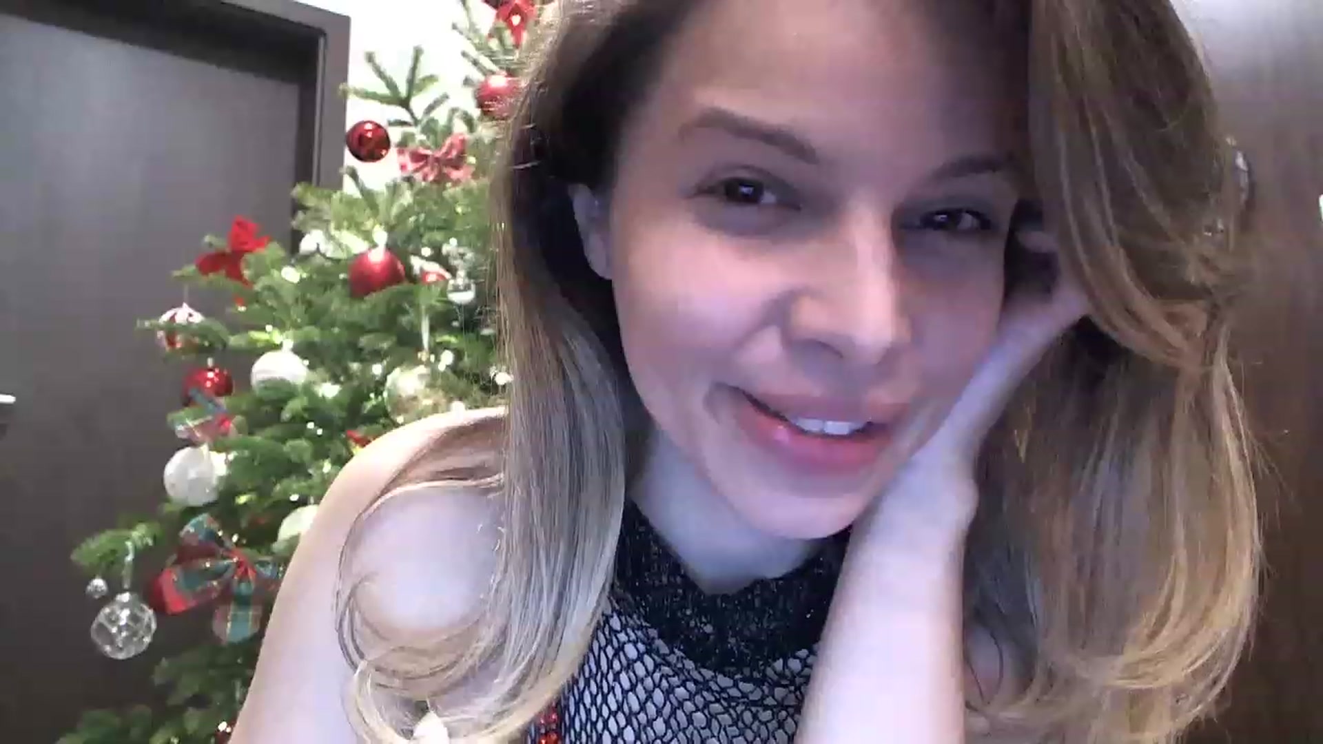 Gallery image thumbnail from Heaven_hot's myfreecams stream on, 12/19/2022, 17:10 image 19 of 20