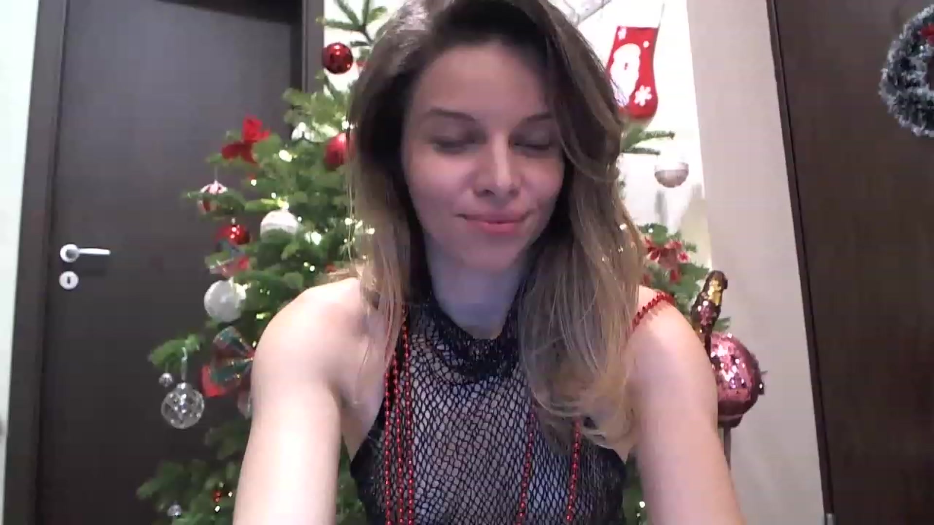 Gallery image thumbnail from Heaven_hot's myfreecams stream on, 12/19/2022, 18:05 image 10 of 20