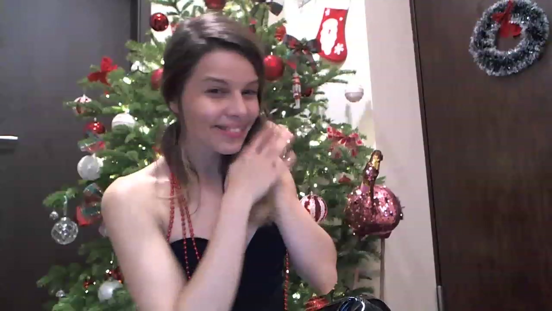 Gallery image thumbnail from Heaven_hot's myfreecams stream on, 12/19/2022, 18:05 image 13 of 20