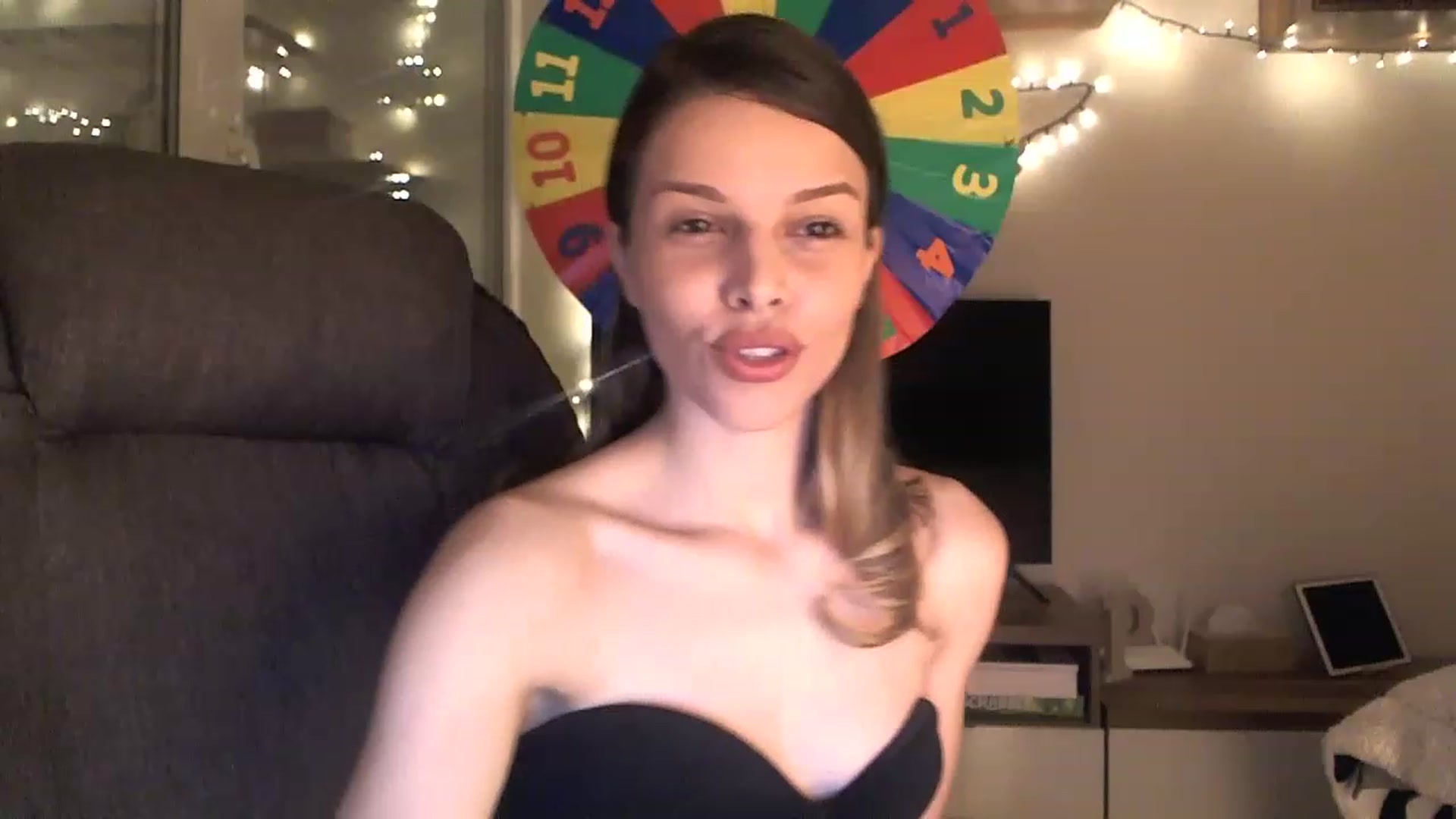 Gallery image thumbnail from Heaven_hot's myfreecams stream on, 12/29/2022, 15:35 image 16 of 20