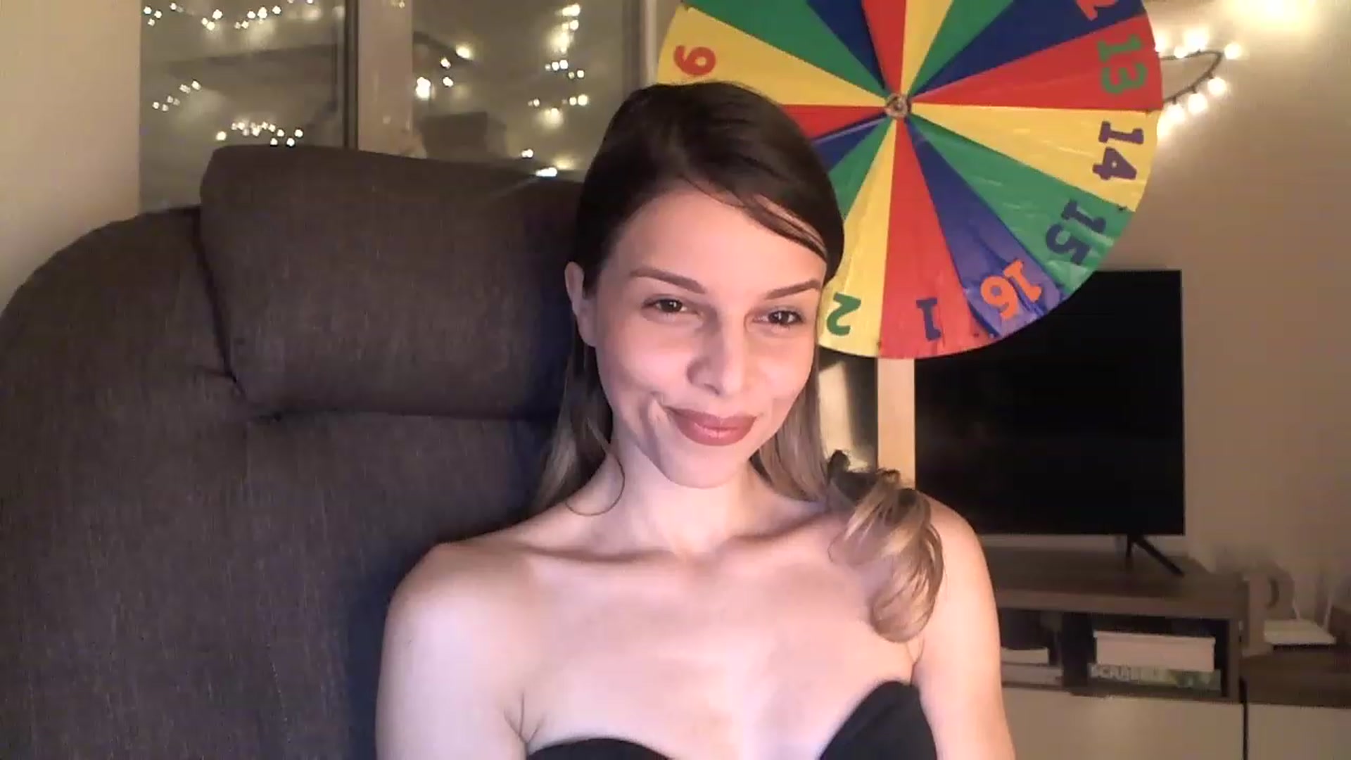 Gallery image thumbnail from Heaven_hot's myfreecams stream on, 12/29/2022, 15:35 image 10 of 20