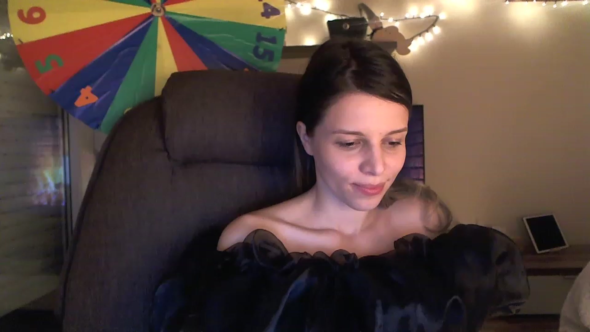 Gallery image thumbnail from Heaven_hot's myfreecams stream on, 12/30/2022, 16:07 image 13 of 20