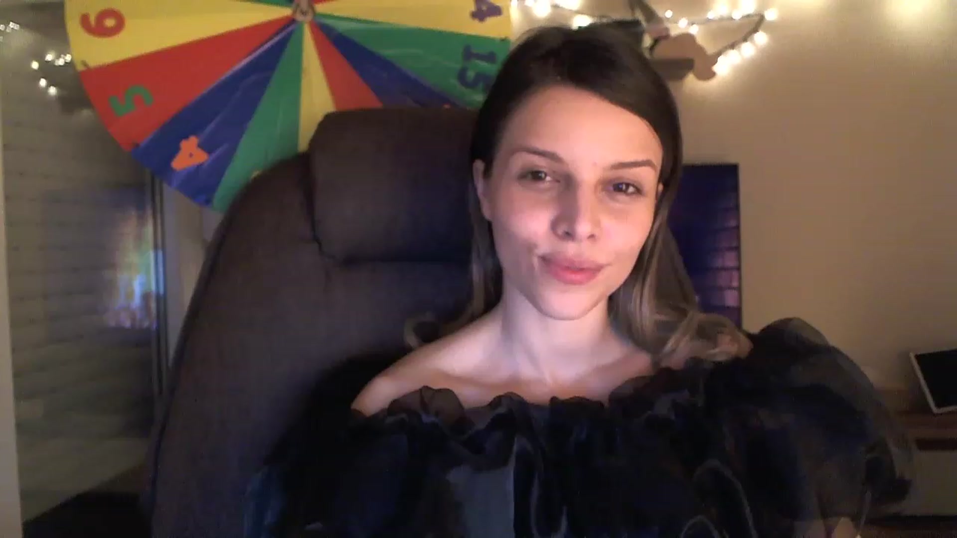Gallery image thumbnail from Heaven_hot's myfreecams stream on, 12/30/2022, 16:07 image 15 of 20