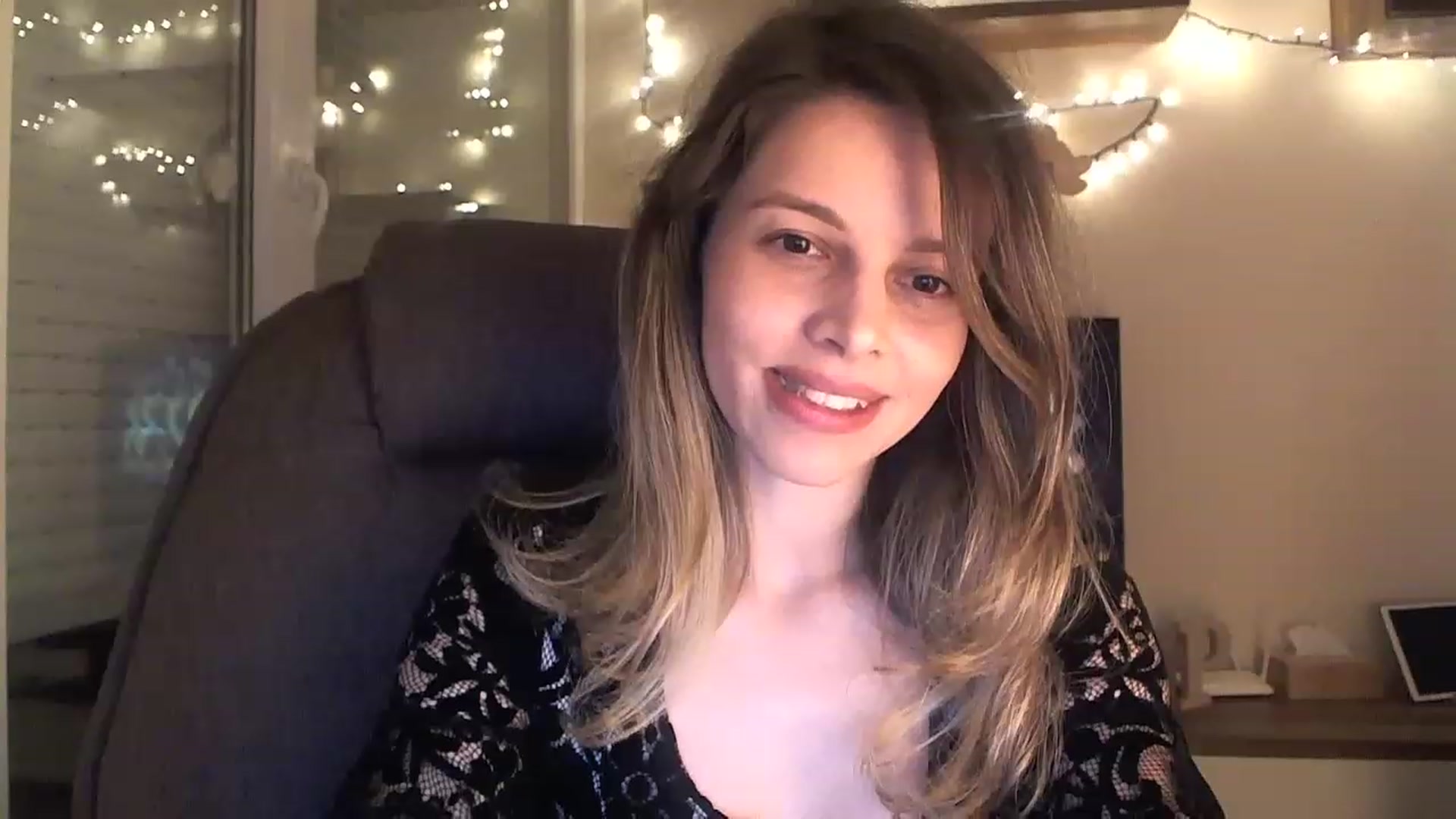 Gallery image thumbnail from Heaven_hot's myfreecams stream on, 12/31/2022, 17:23 image 19 of 20