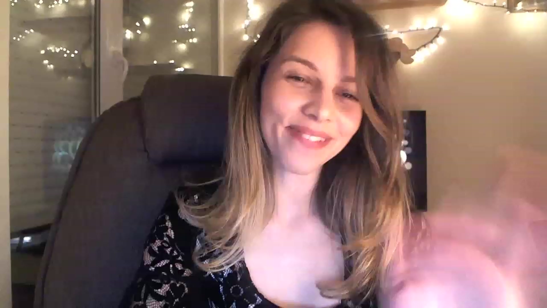 Gallery image thumbnail from Heaven_hot's myfreecams stream on, 12/31/2022, 17:23 image 20 of 20