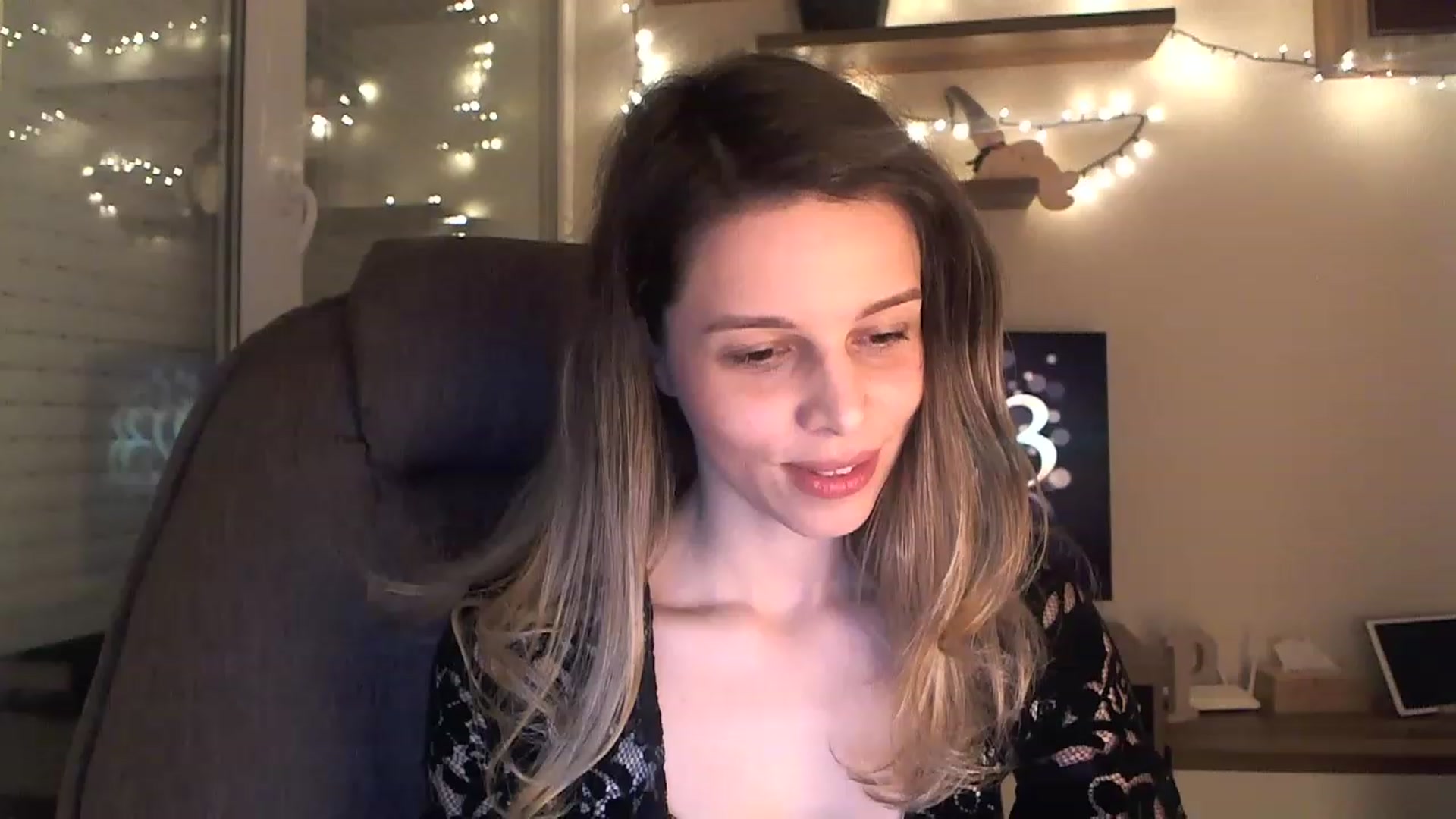 Gallery image thumbnail from Heaven_hot's myfreecams stream on, 12/31/2022, 17:23 image 8 of 20