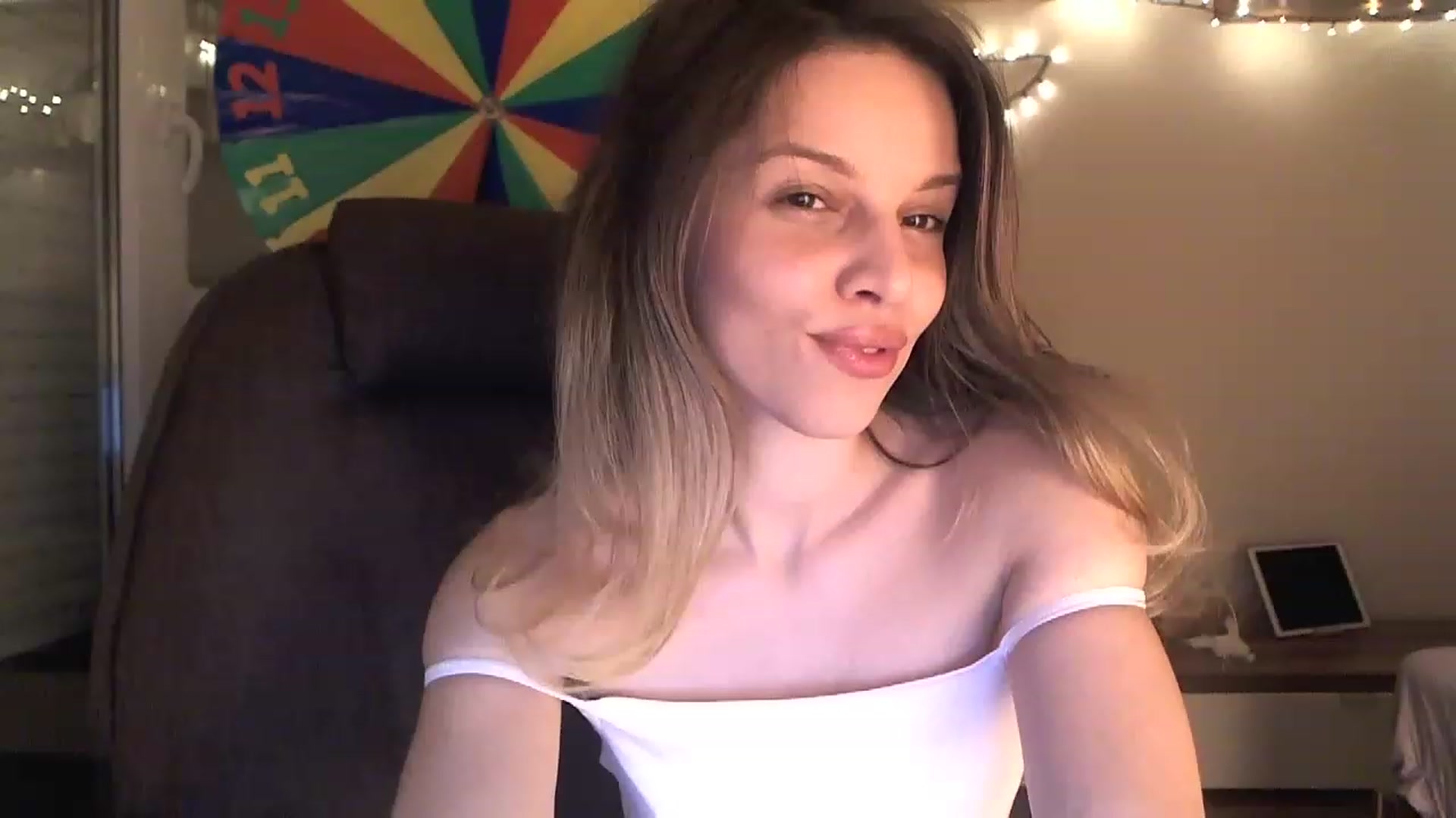 Gallery image thumbnail from Heaven_hot's myfreecams stream on, 01/01/2023, 16:59 image 7 of 20