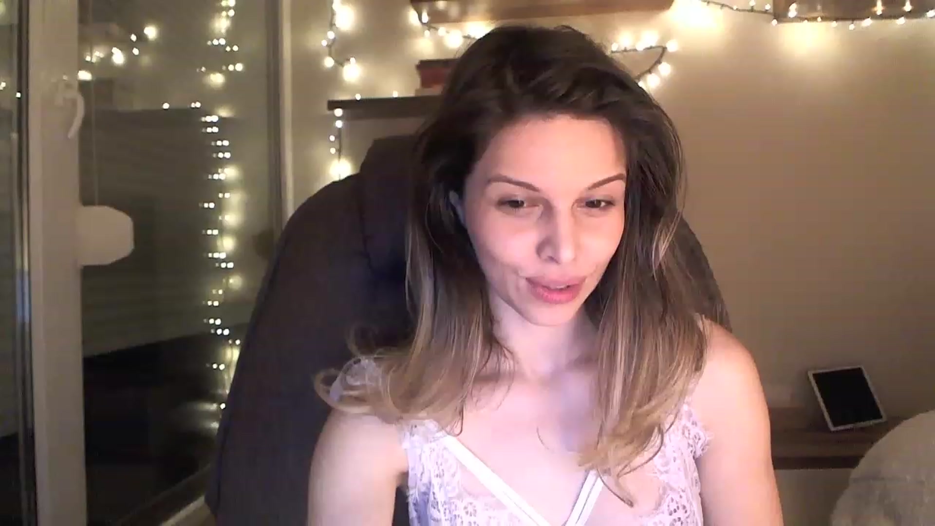 Gallery image thumbnail from Heaven_hot's myfreecams stream on, 01/02/2023, 18:09 image 9 of 20