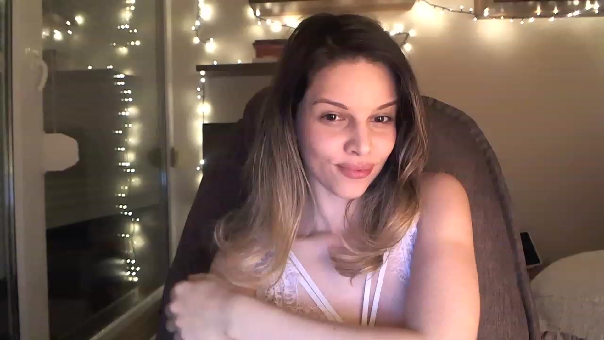 Gallery image thumbnail from Heaven_hot's myfreecams stream on, 01/02/2023, 18:09 image 1 of 20