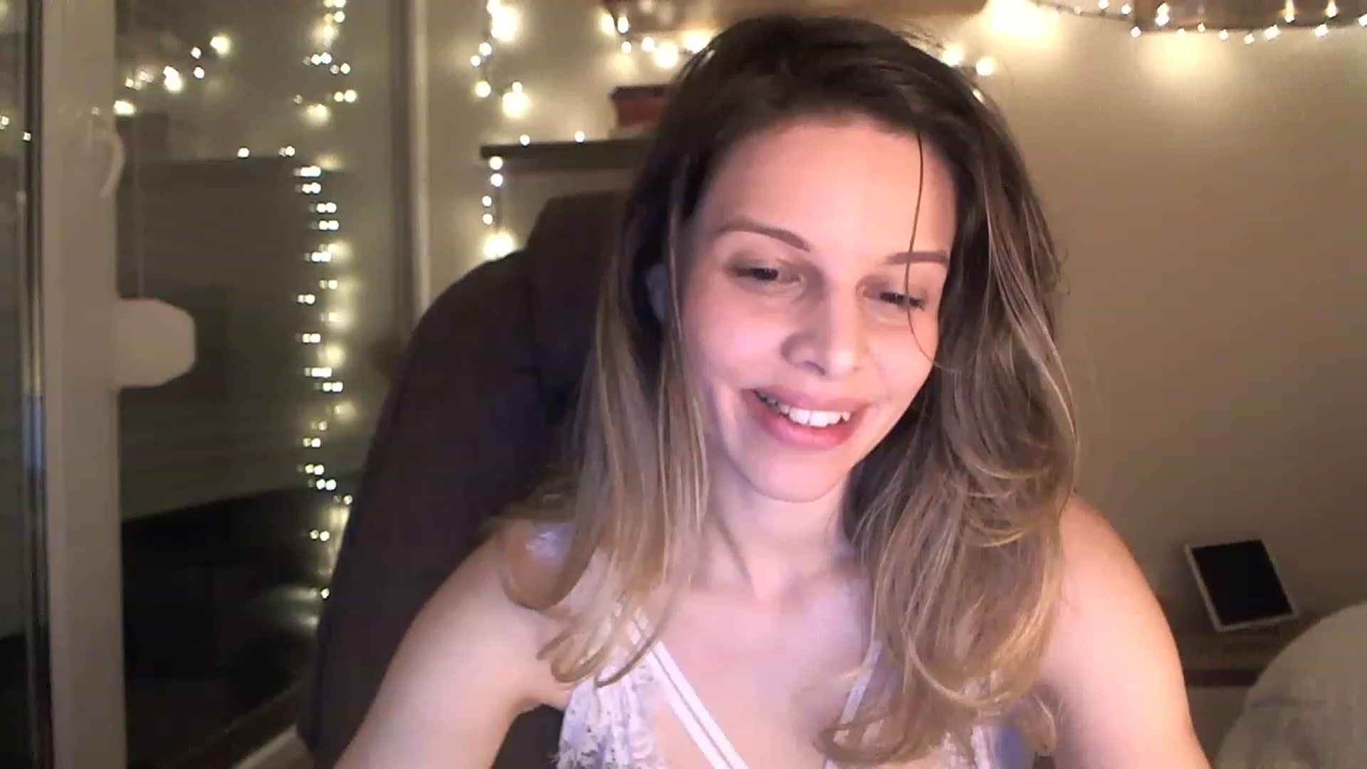Gallery image thumbnail from Heaven_hot's myfreecams stream on, 01/02/2023, 18:09 image 8 of 20