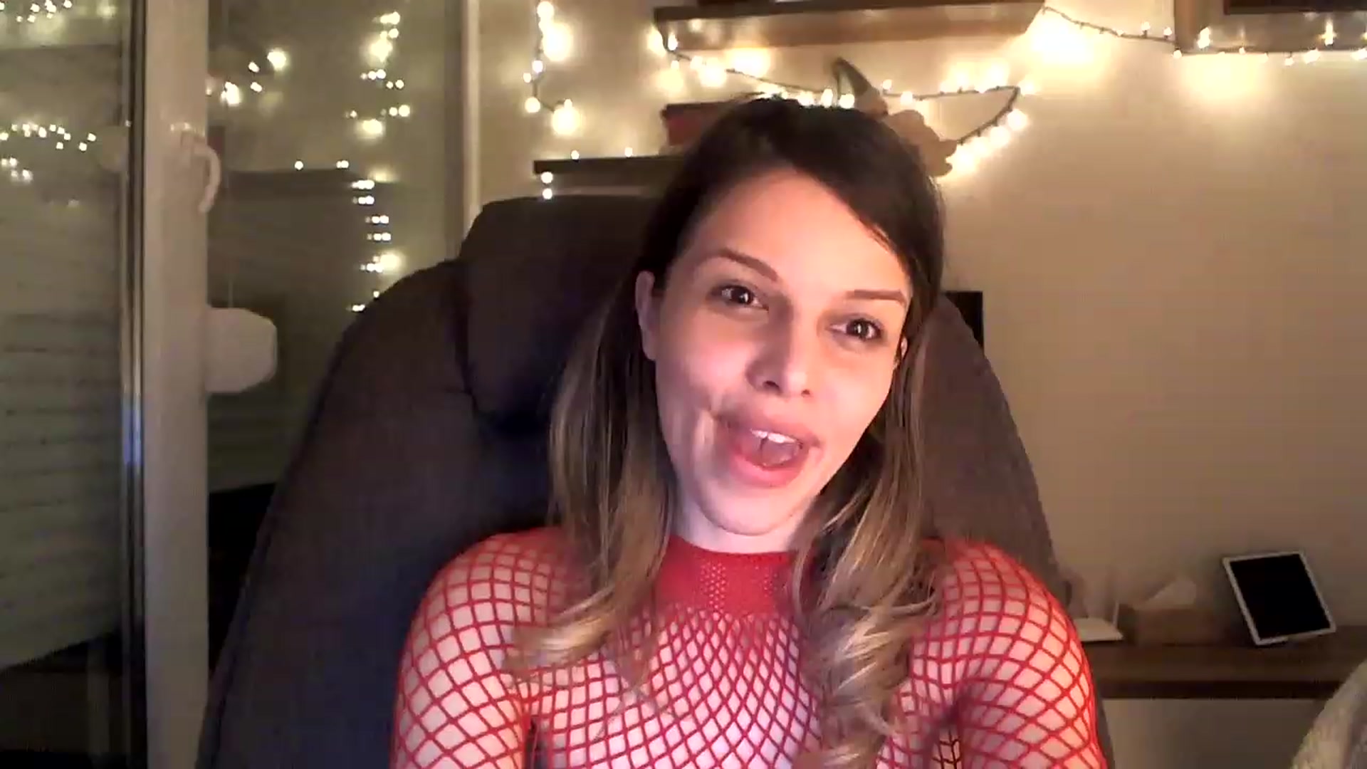 Gallery image thumbnail from Heaven_hot's myfreecams stream on, 01/03/2023, 17:59 image 6 of 20