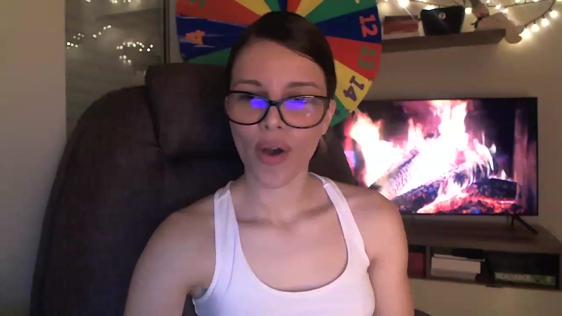 Gallery image thumbnail from Heaven_hot's myfreecams stream on, 01/08/2023, 17:38 image 8 of 20