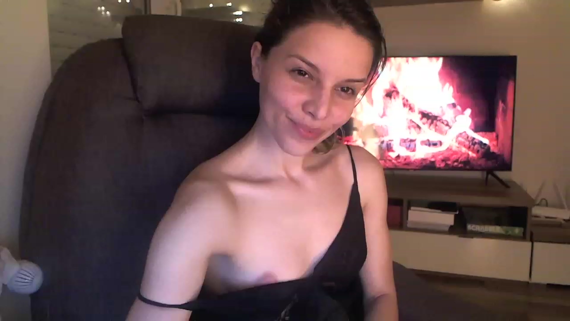 Gallery image thumbnail from Heaven_hot's myfreecams stream on, 01/10/2023, 19:08 image 11 of 20