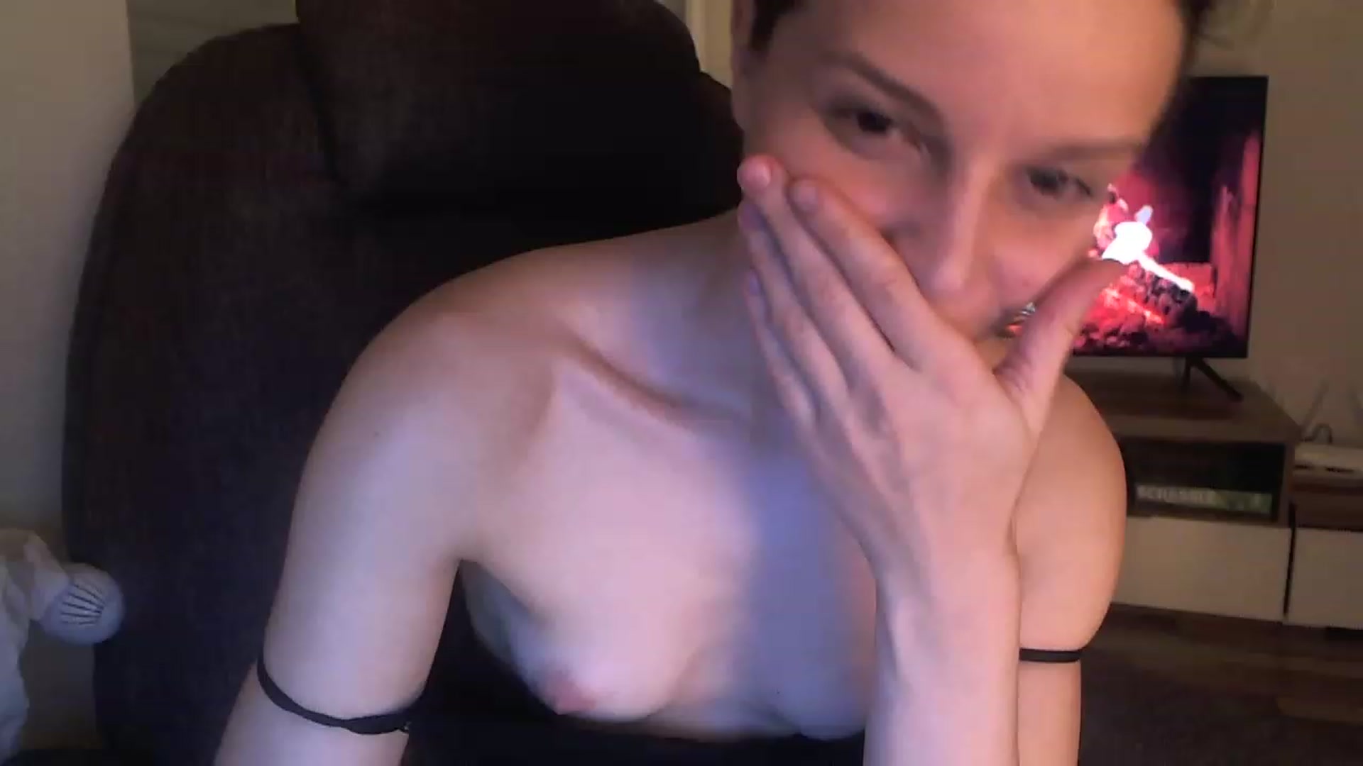 Gallery image thumbnail from Heaven_hot's myfreecams stream on, 01/10/2023, 19:08 image 2 of 20