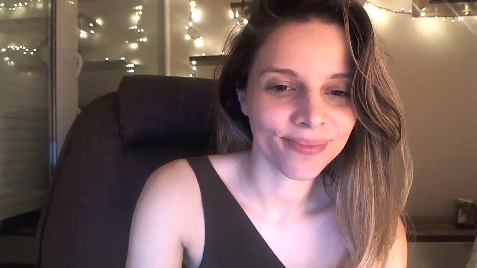 Gallery image thumbnail from Heaven_hot's myfreecams stream on, 01/12/2023, 16:53 image 7 of 20
