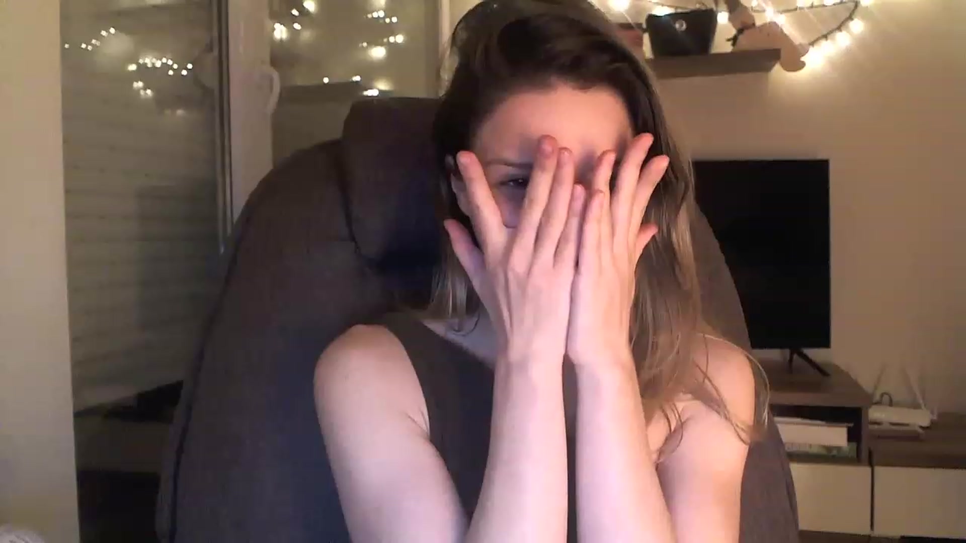 Gallery image thumbnail from Heaven_hot's myfreecams stream on, 01/12/2023, 16:53 image 6 of 20