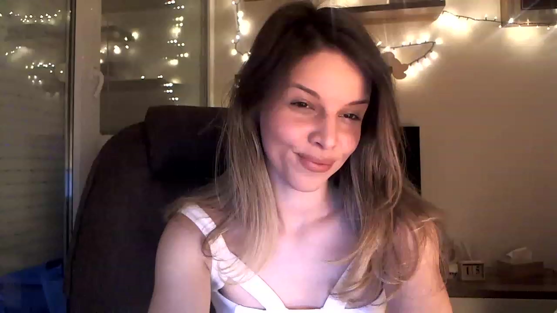 Gallery image thumbnail from Heaven_hot's myfreecams stream on, 01/15/2023, 15:48 image 3 of 20