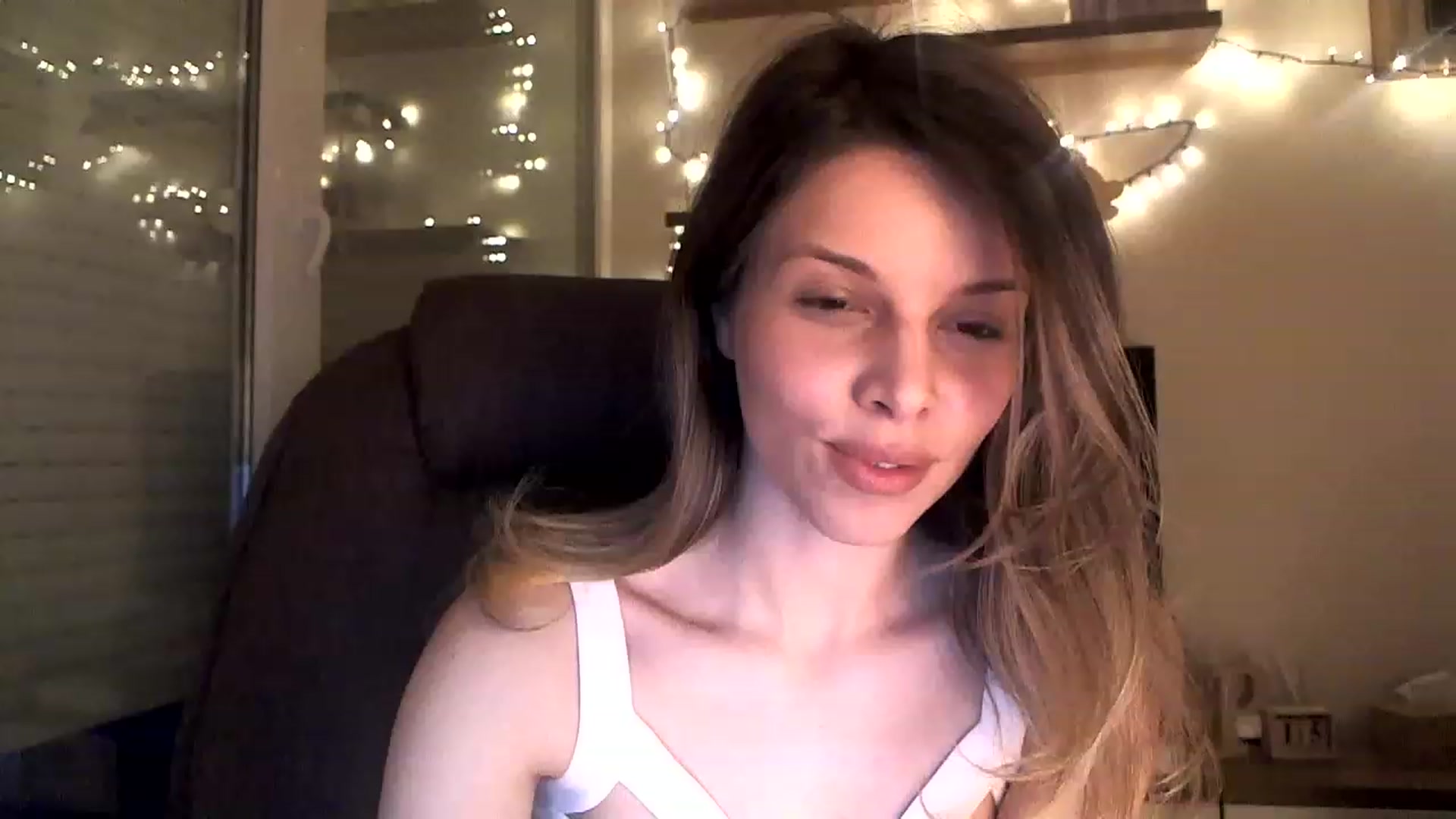 Gallery image thumbnail from Heaven_hot's myfreecams stream on, 01/15/2023, 15:48 image 17 of 20