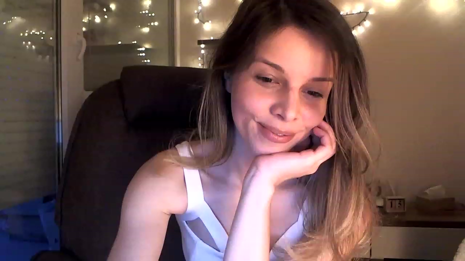 Gallery image thumbnail from Heaven_hot's myfreecams stream on, 01/15/2023, 15:48 image 1 of 20