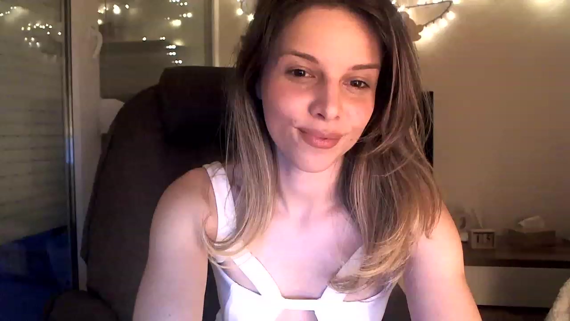 Gallery image thumbnail from Heaven_hot's myfreecams stream on, 01/15/2023, 15:48 image 9 of 20