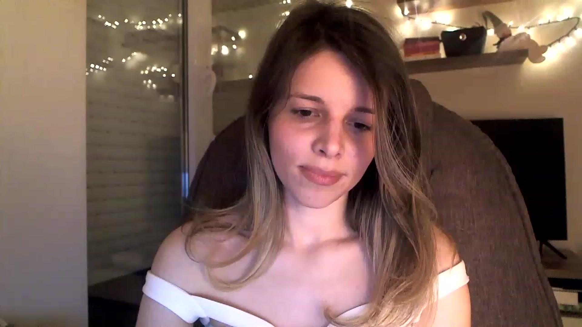 Gallery image thumbnail from Heaven_hot's myfreecams stream on, 01/15/2023, 16:29 image 5 of 20
