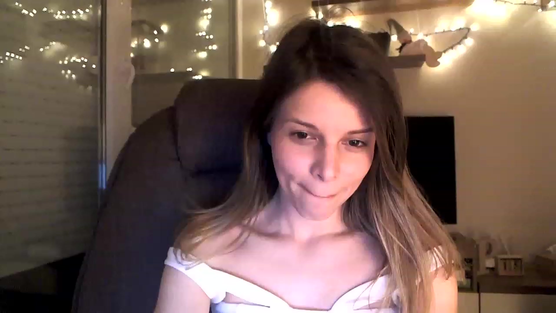 Gallery image thumbnail from Heaven_hot's myfreecams stream on, 01/15/2023, 16:29 image 1 of 20