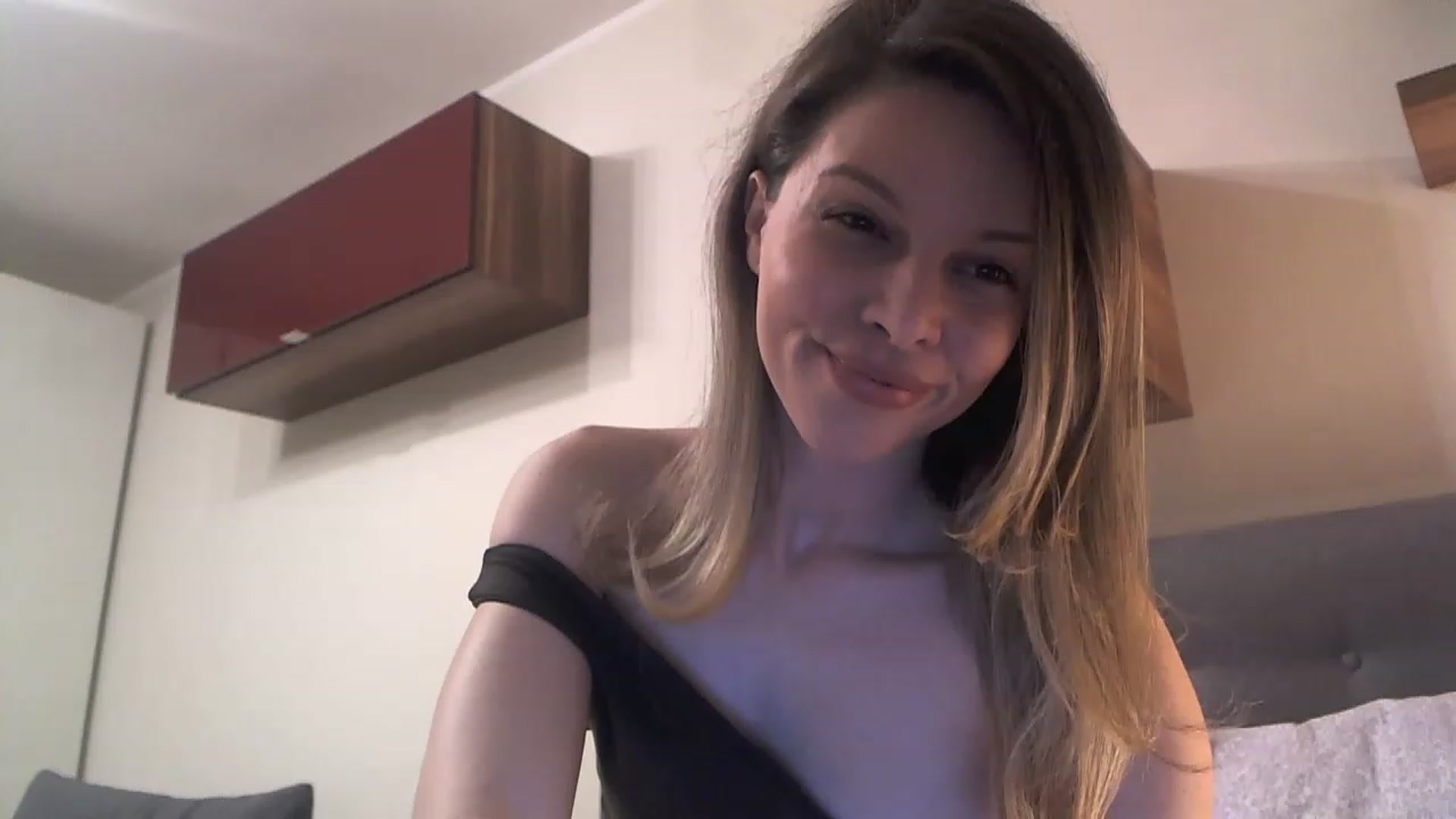 Gallery image thumbnail from Heaven_hot's myfreecams stream on, 01/20/2023, 18:03 image 1 of 20