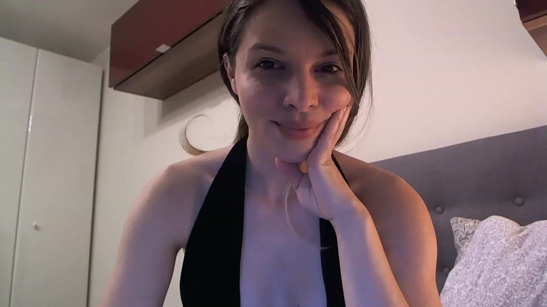 Gallery image thumbnail from Heaven_hot's myfreecams stream on, 01/30/2023, 18:41 image 14 of 20