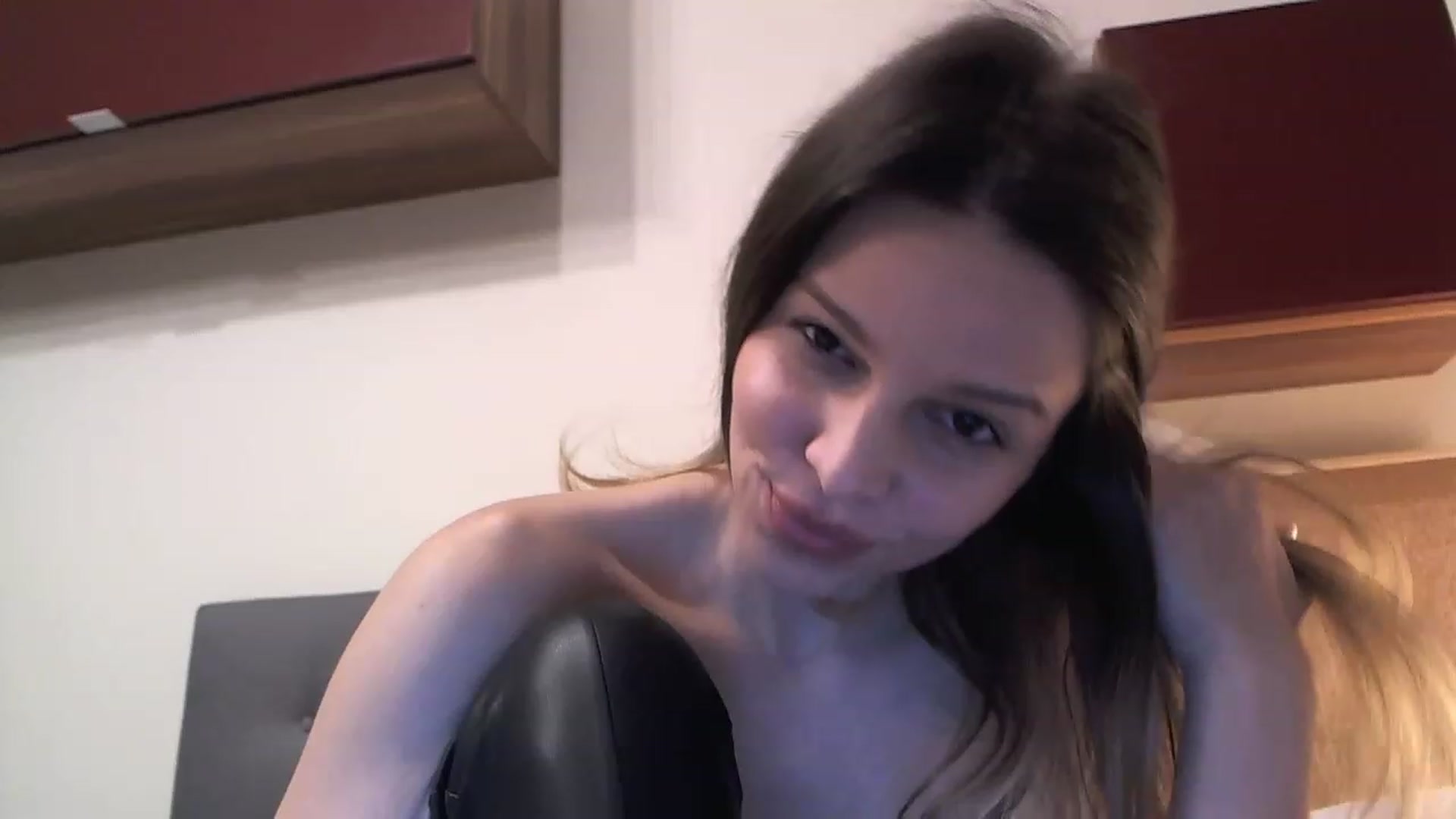 Gallery image thumbnail from Heaven_hot's myfreecams stream on, 02/04/2023, 16:23 image 2 of 20