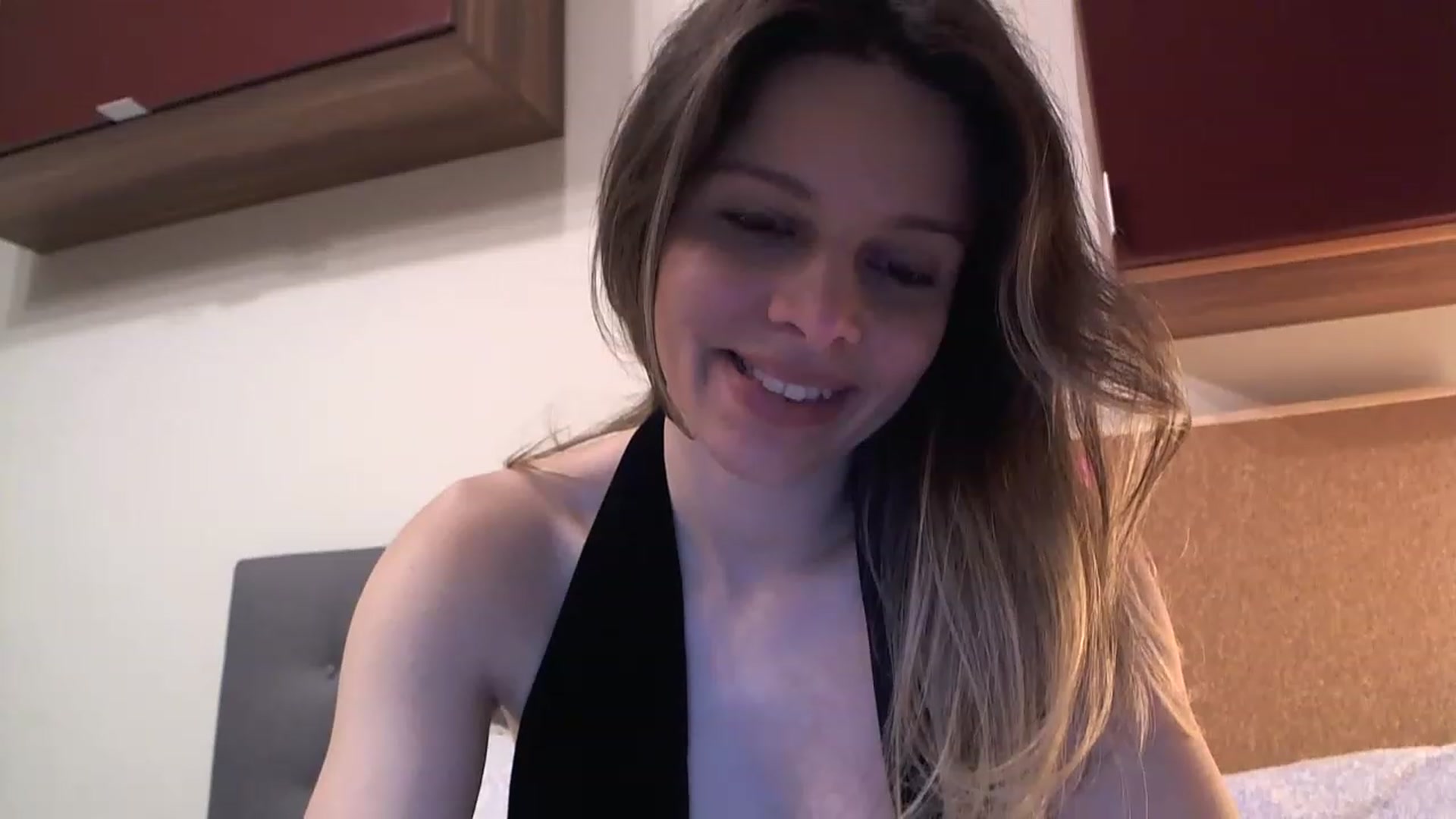 Gallery image thumbnail from Heaven_hot's myfreecams stream on, 02/04/2023, 16:23 image 10 of 20