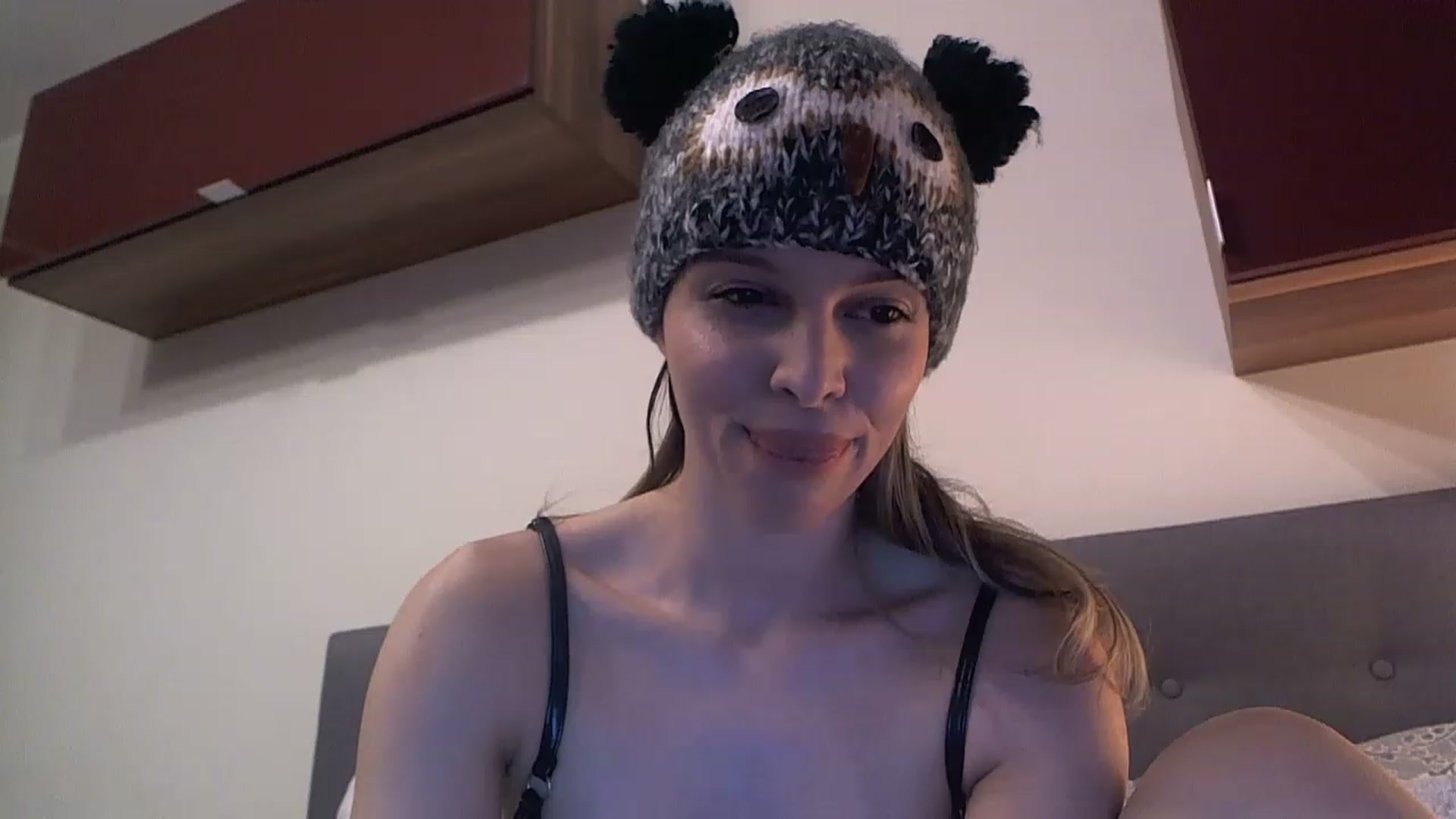 Gallery image thumbnail from Heaven_hot's myfreecams stream on, 02/12/2023, 13:42 image 7 of 20