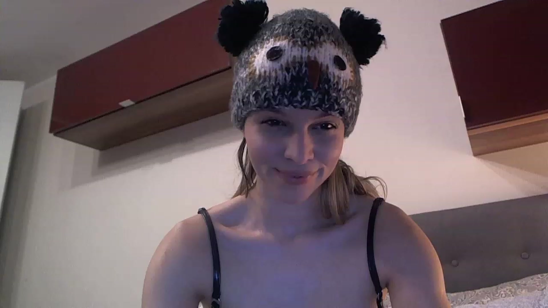 Gallery image thumbnail from Heaven_hot's myfreecams stream on, 02/12/2023, 13:42 image 13 of 20