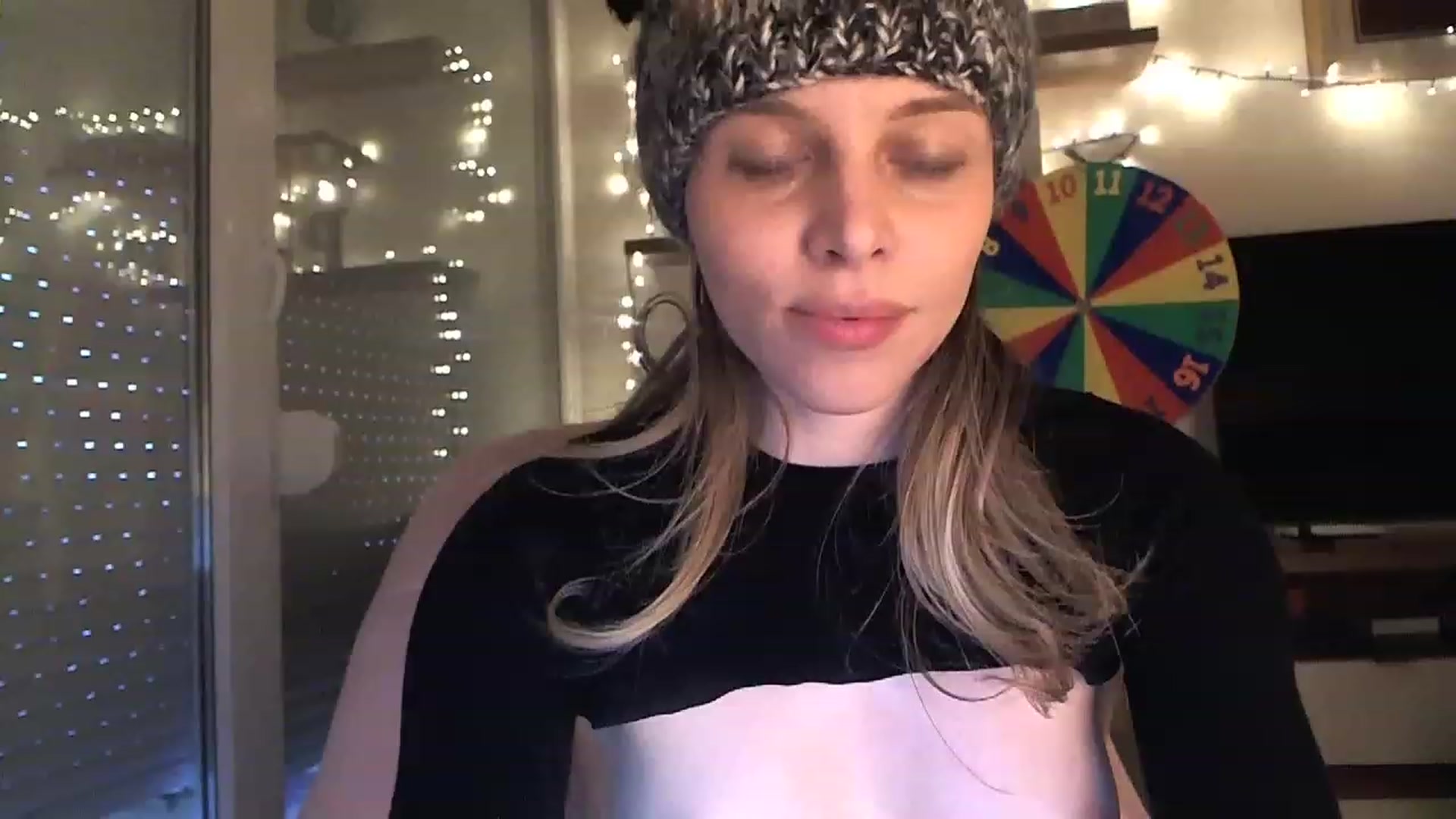 Gallery image thumbnail from Heaven_hot's myfreecams stream on, 02/12/2023, 16:25 image 16 of 20