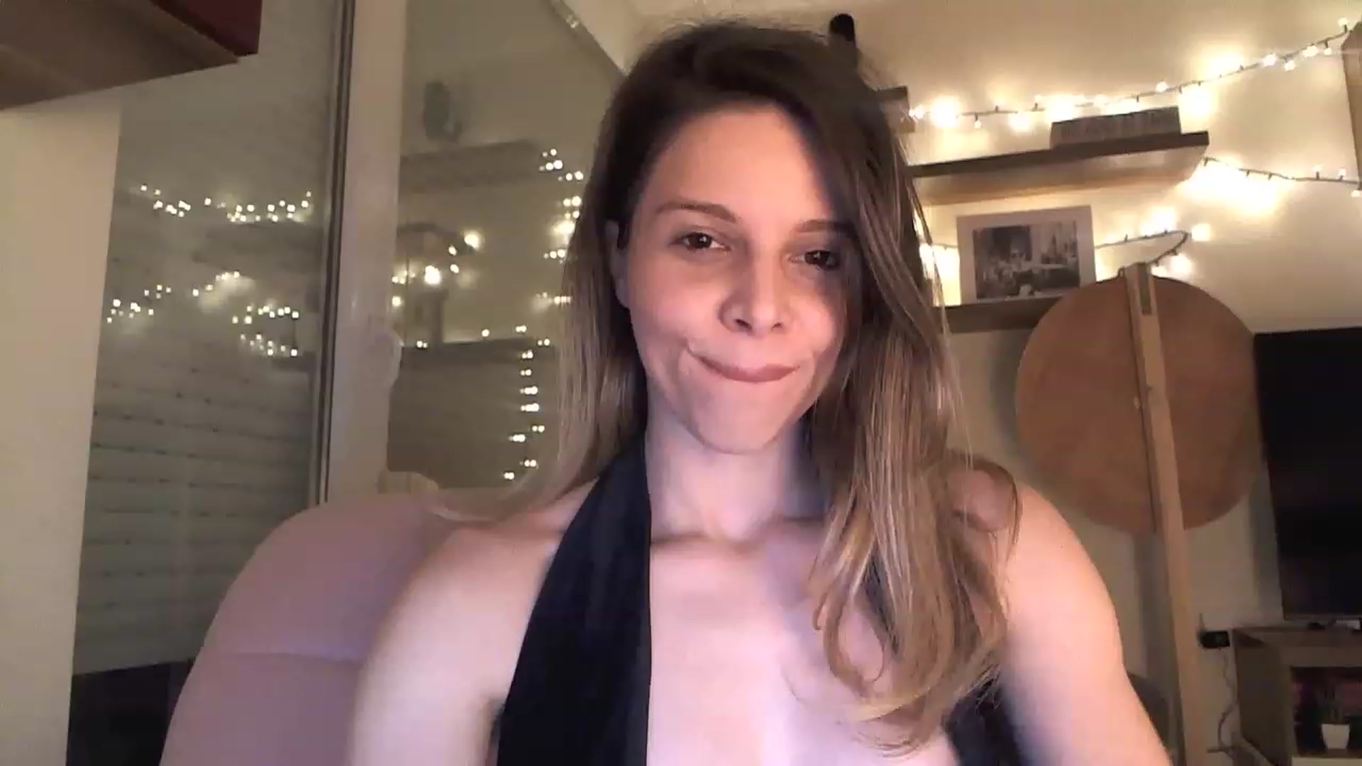 Gallery image thumbnail from Heaven_hot's myfreecams stream on, 02/13/2023, 18:00 image 4 of 20