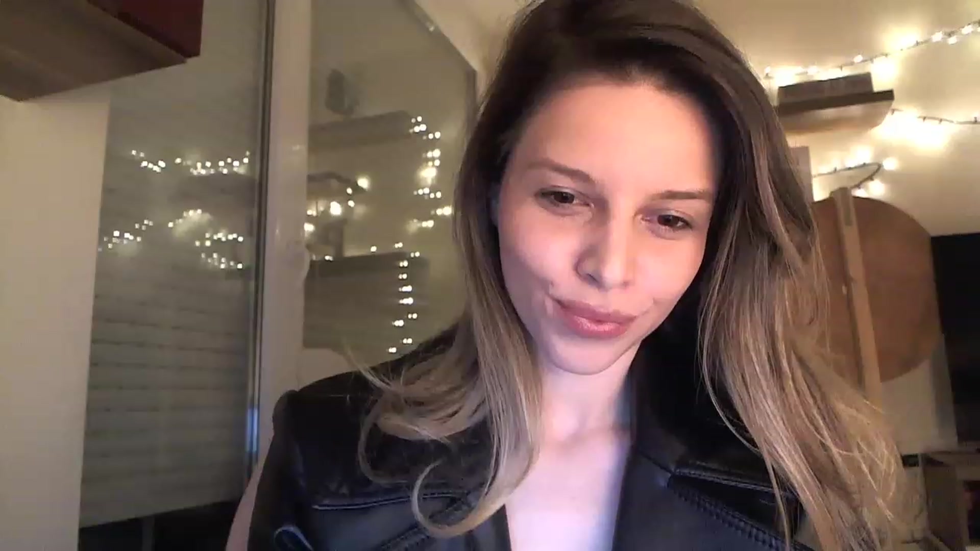 Gallery image thumbnail from Heaven_hot's myfreecams stream on, 02/14/2023, 17:27 image 17 of 20
