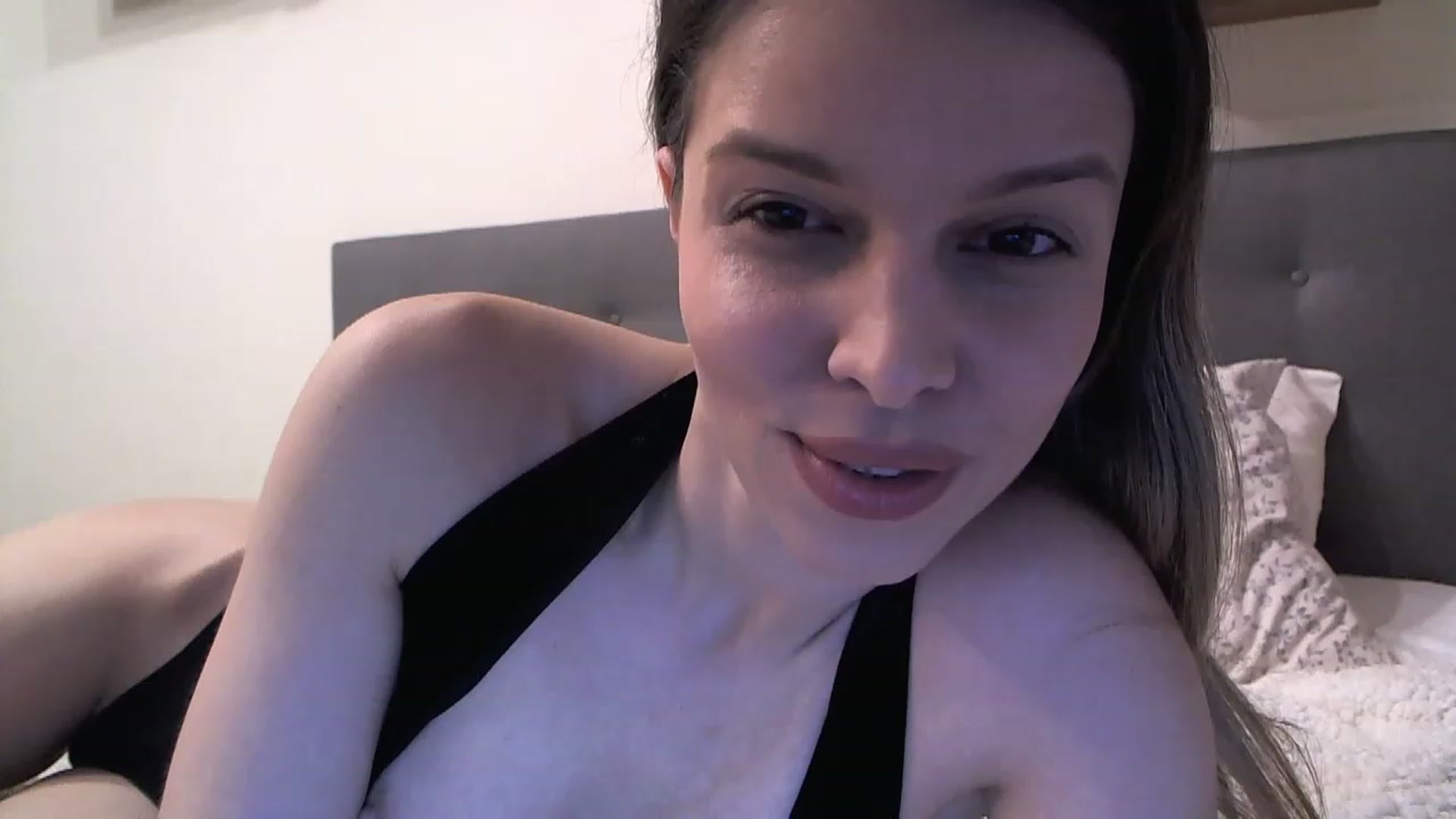 Gallery image thumbnail from Heaven_hot's myfreecams stream on, 02/18/2023, 15:44 image 1 of 20