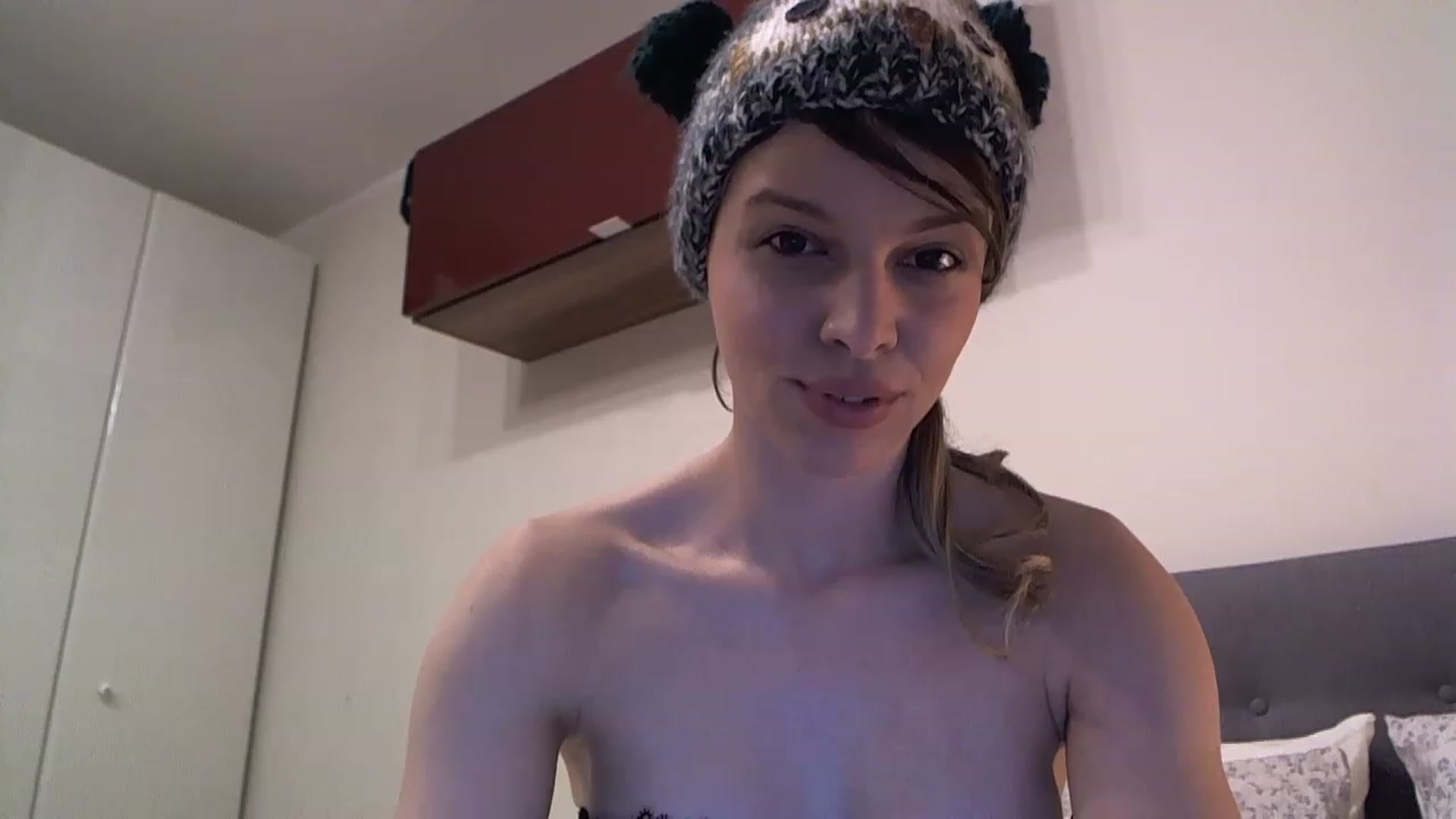 Gallery image thumbnail from Heaven_hot's myfreecams stream on, 02/19/2023, 14:49 image 13 of 20