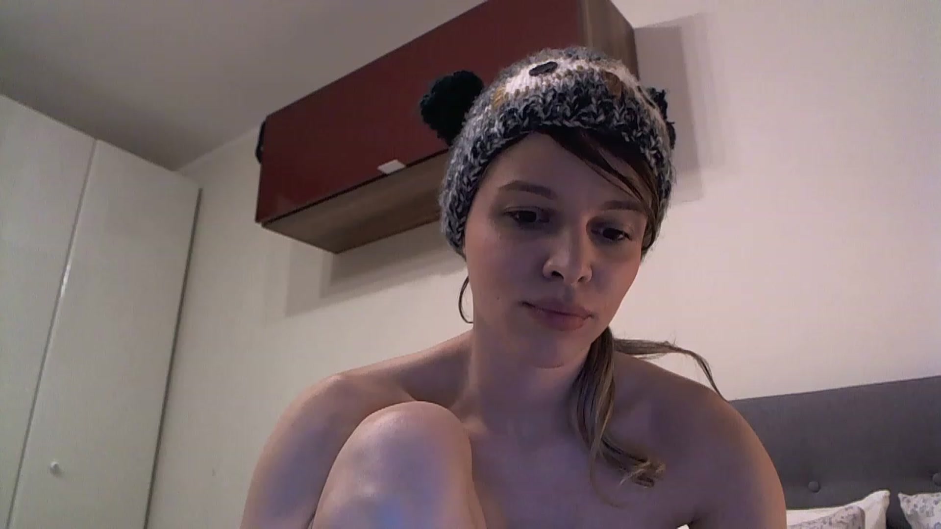 Gallery image thumbnail from Heaven_hot's myfreecams stream on, 02/19/2023, 14:49 image 19 of 20