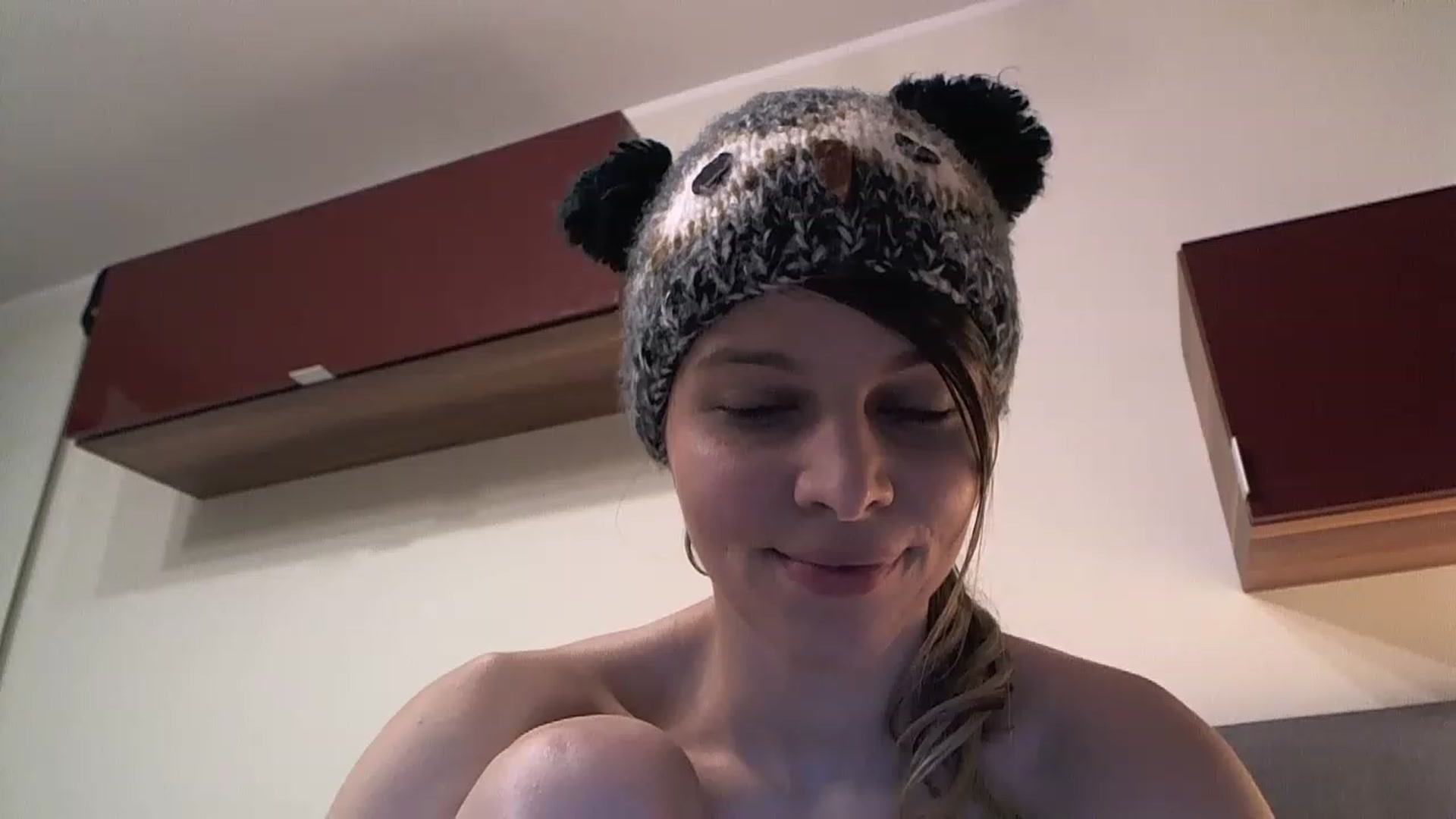 Gallery image thumbnail from Heaven_hot's myfreecams stream on, 02/19/2023, 16:05 image 13 of 20