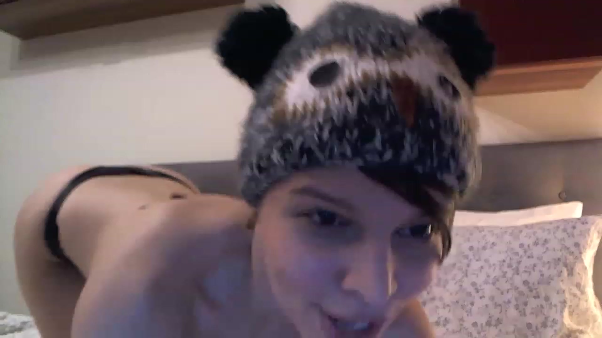 Gallery image thumbnail from Heaven_hot's myfreecams stream on, 02/19/2023, 16:05 image 4 of 20