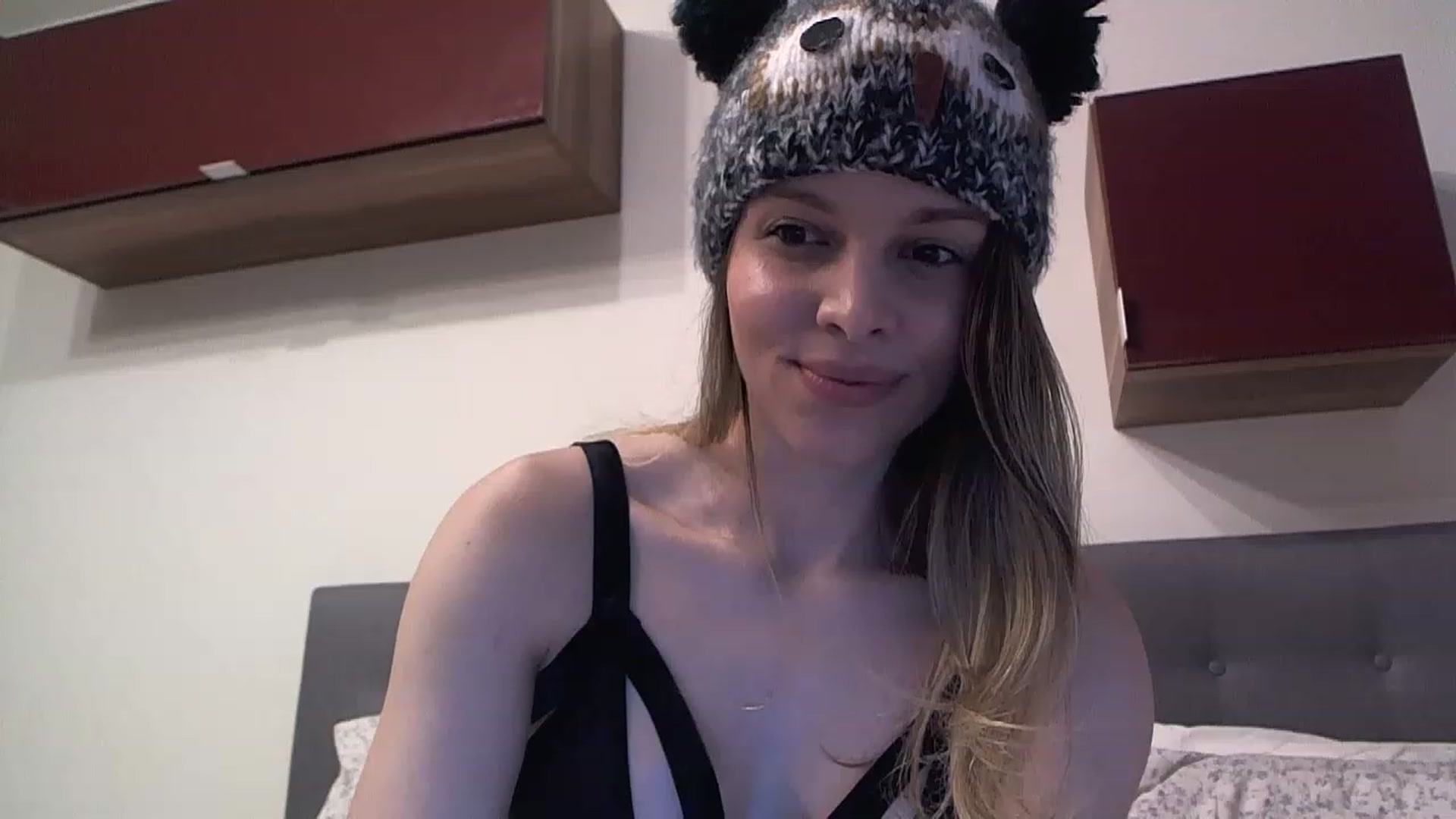 Gallery image thumbnail from Heaven_hot's myfreecams stream on, 02/26/2023, 13:44 image 15 of 20