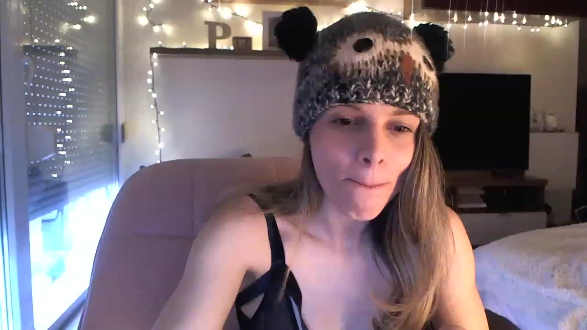 Gallery image thumbnail from Heaven_hot's myfreecams stream on, 02/26/2023, 14:34 image 11 of 20