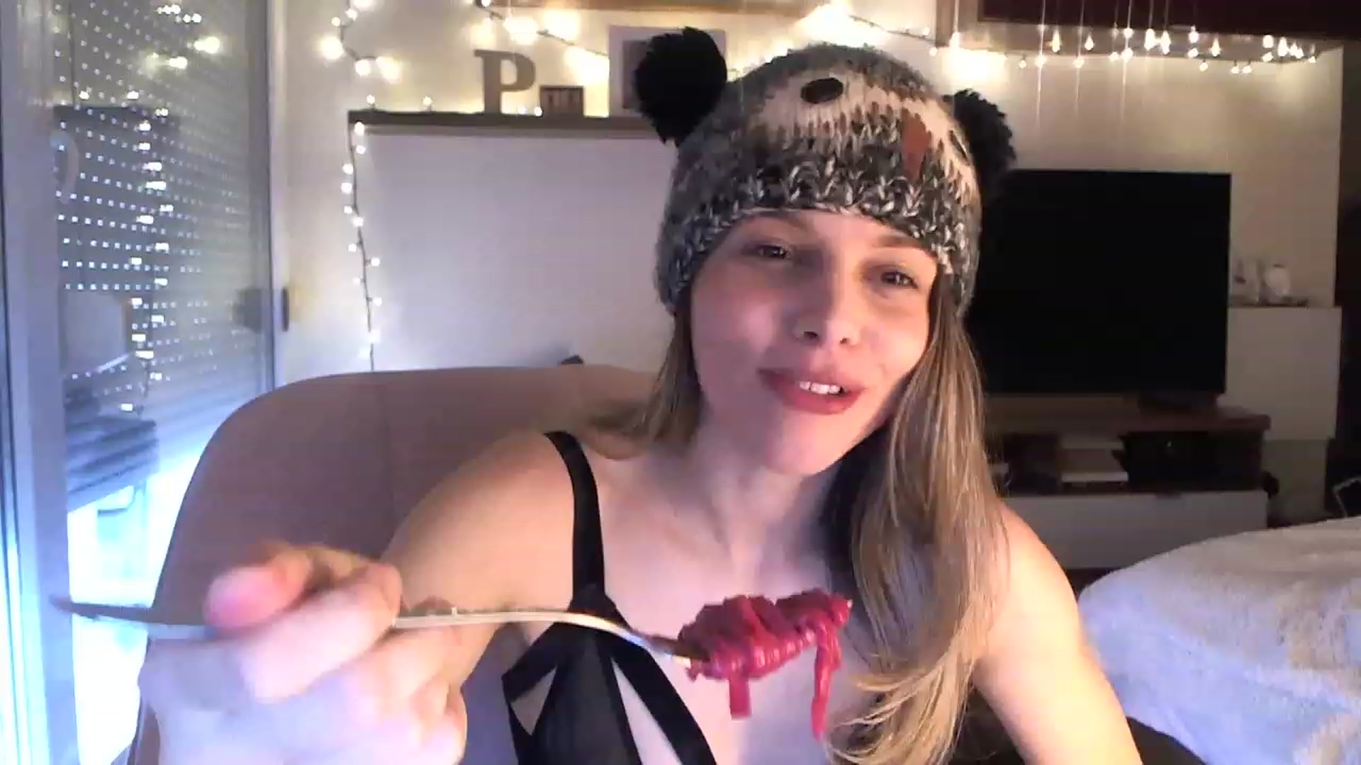 Gallery image thumbnail from Heaven_hot's myfreecams stream on, 02/26/2023, 14:34 image 8 of 20