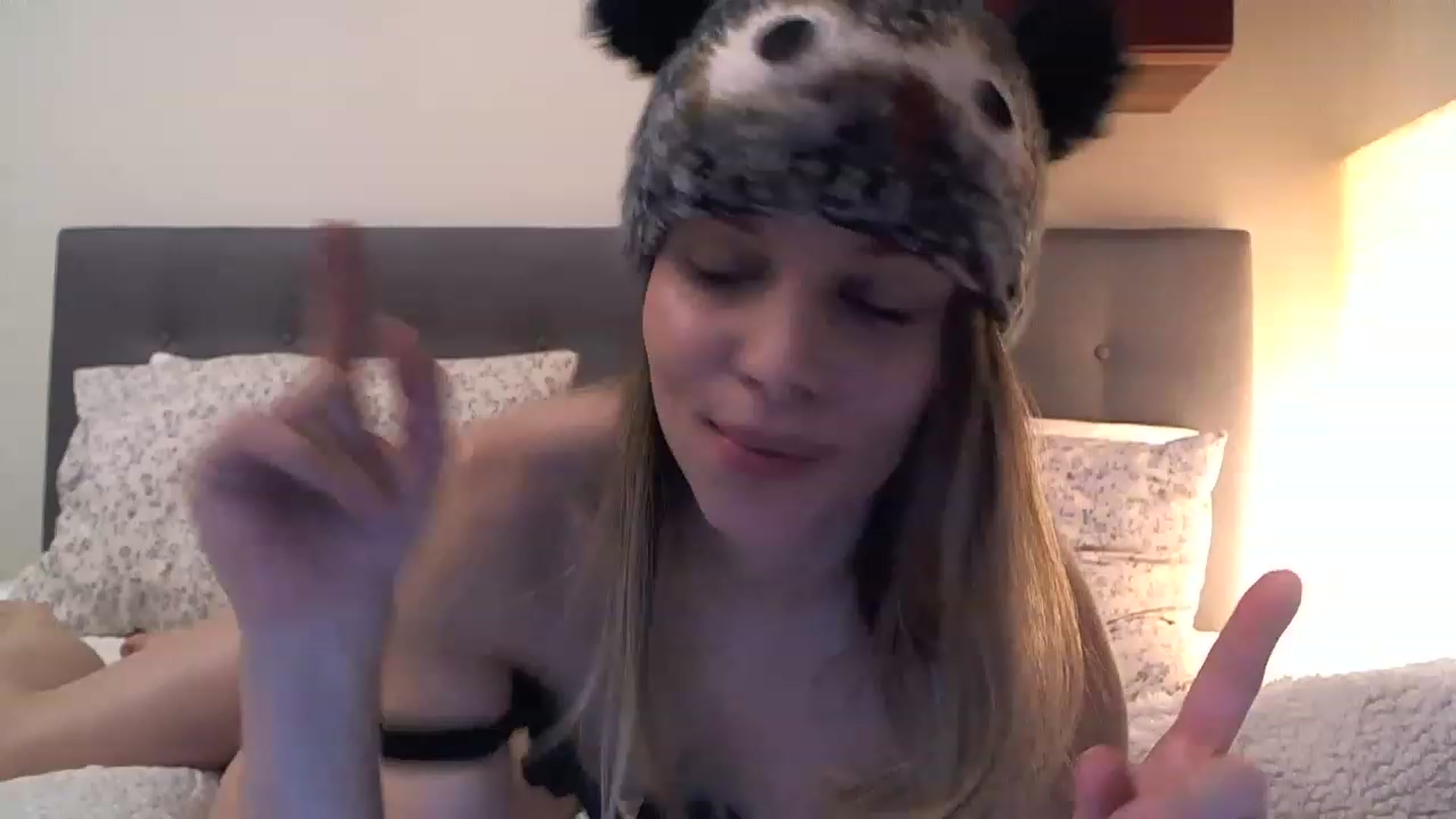 Gallery image thumbnail from Heaven_hot's myfreecams stream on, 02/26/2023, 14:34 image 19 of 20