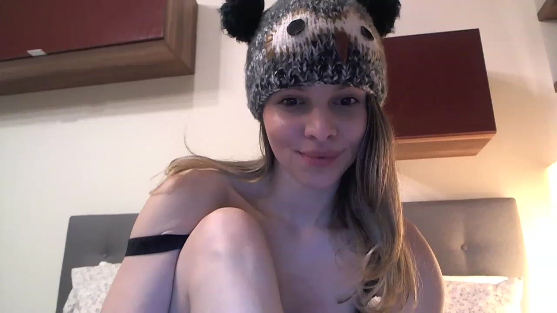 Gallery image thumbnail from Heaven_hot's myfreecams stream on, 02/26/2023, 14:59 image 16 of 20