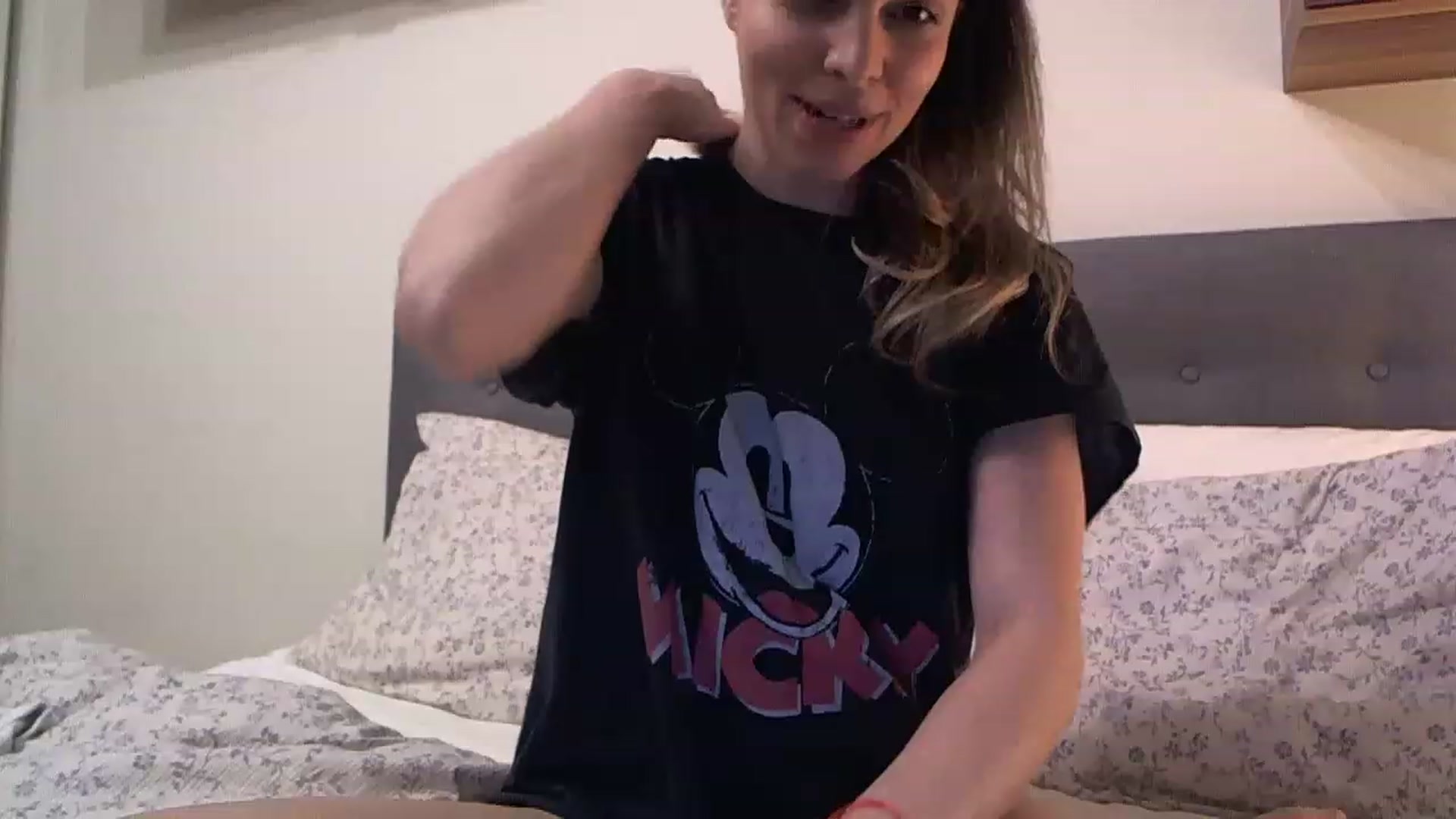Gallery image thumbnail from Heaven_hot's myfreecams stream on, 03/04/2023, 16:29 image 9 of 20