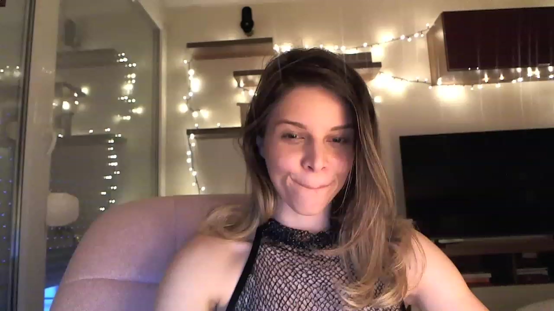 Gallery image thumbnail from Heaven_hot's myfreecams stream on, 03/05/2023, 16:21 image 12 of 20