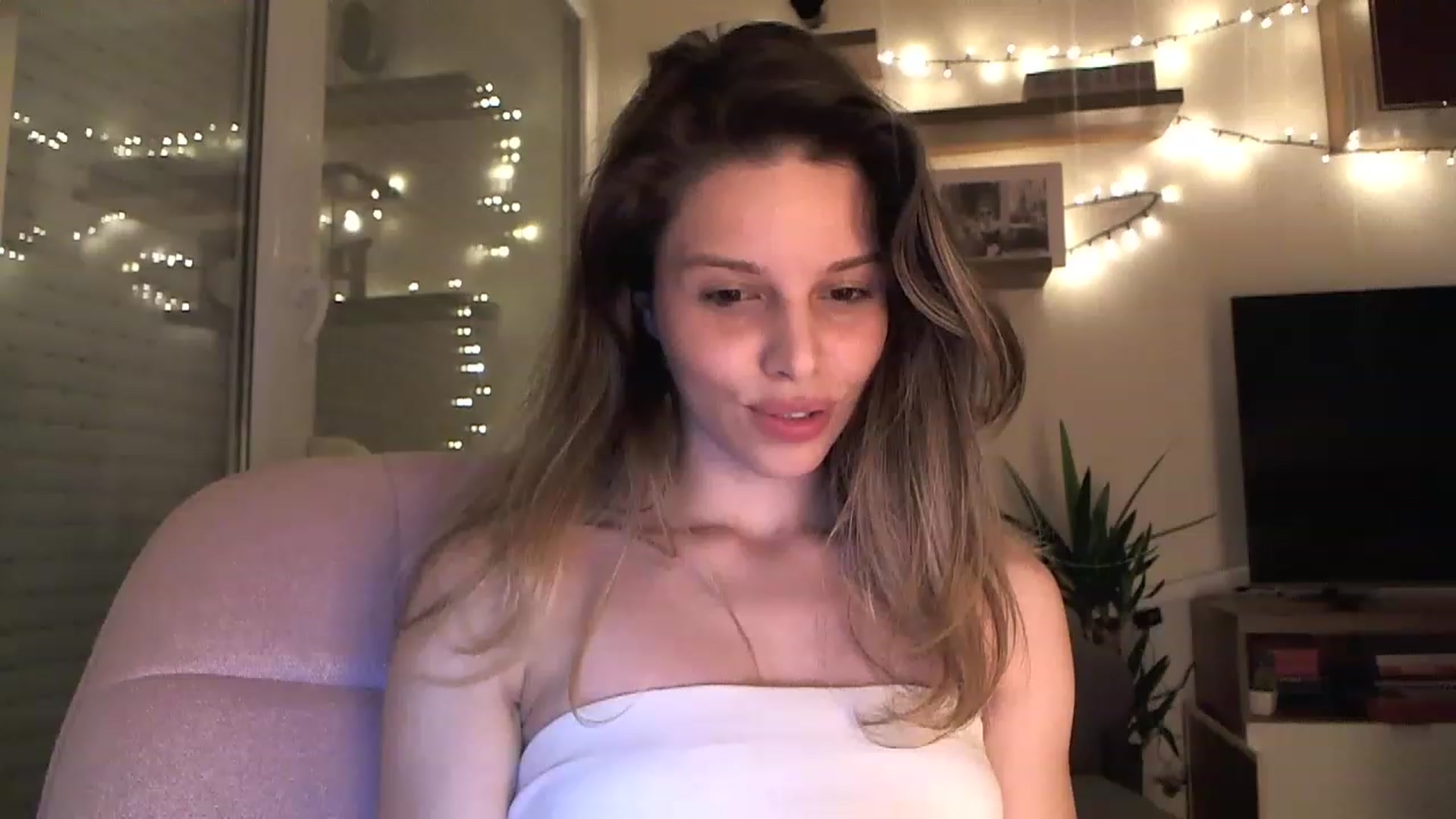 Gallery image thumbnail from Heaven_hot's myfreecams stream on, 03/07/2023, 18:19 image 8 of 20